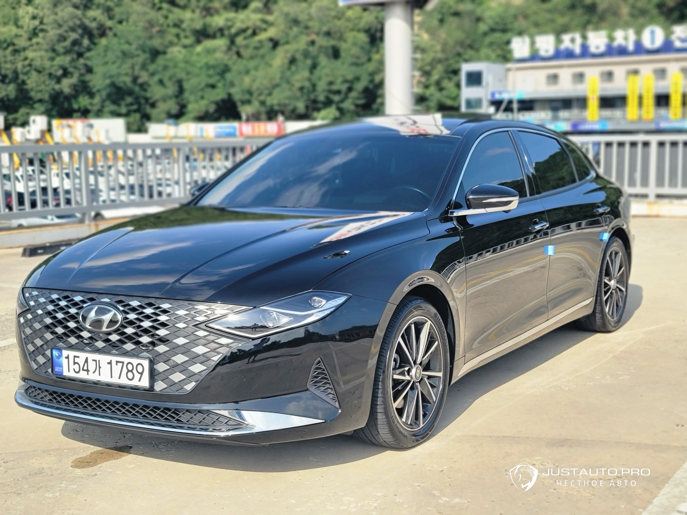 Автомобиль Hyundai Grandeur
