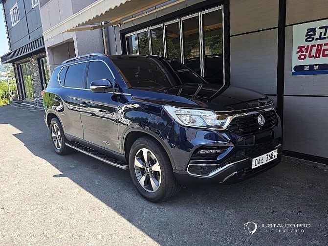 Автомобиль KG_Mobility_Ssangyong Rexton