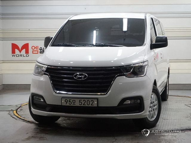 Автомобиль Hyundai Starex