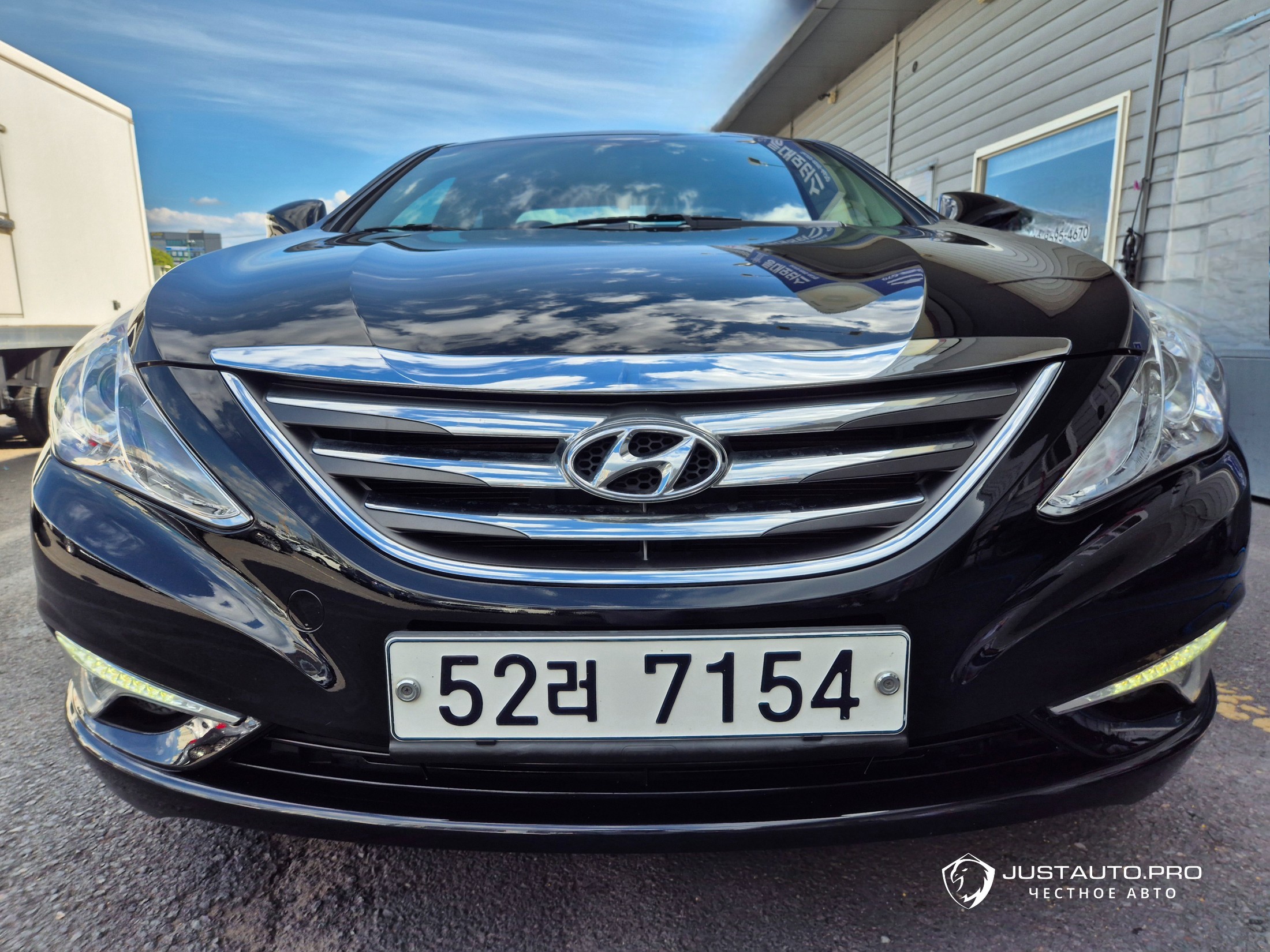 Автомобиль Hyundai Sonata