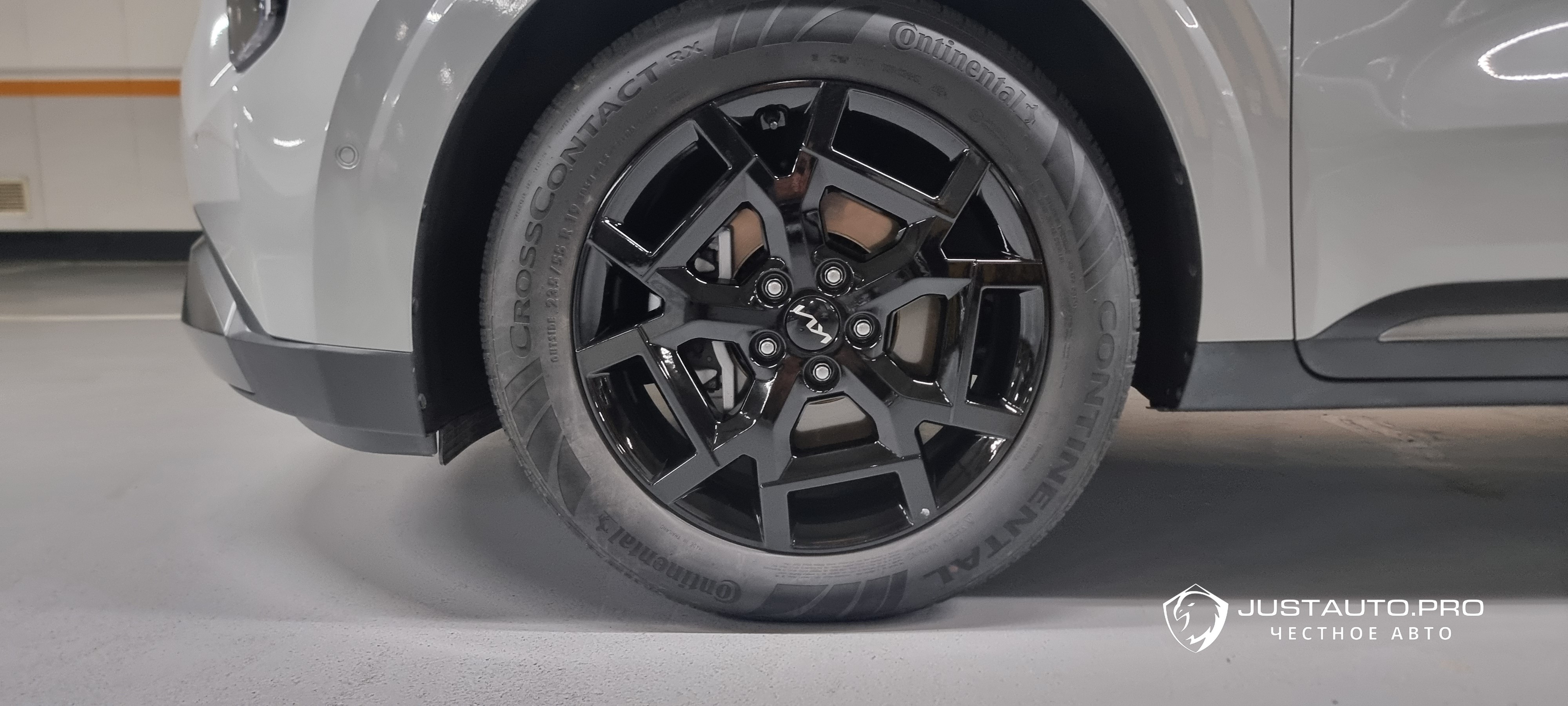 Автомобиль Kia Canival