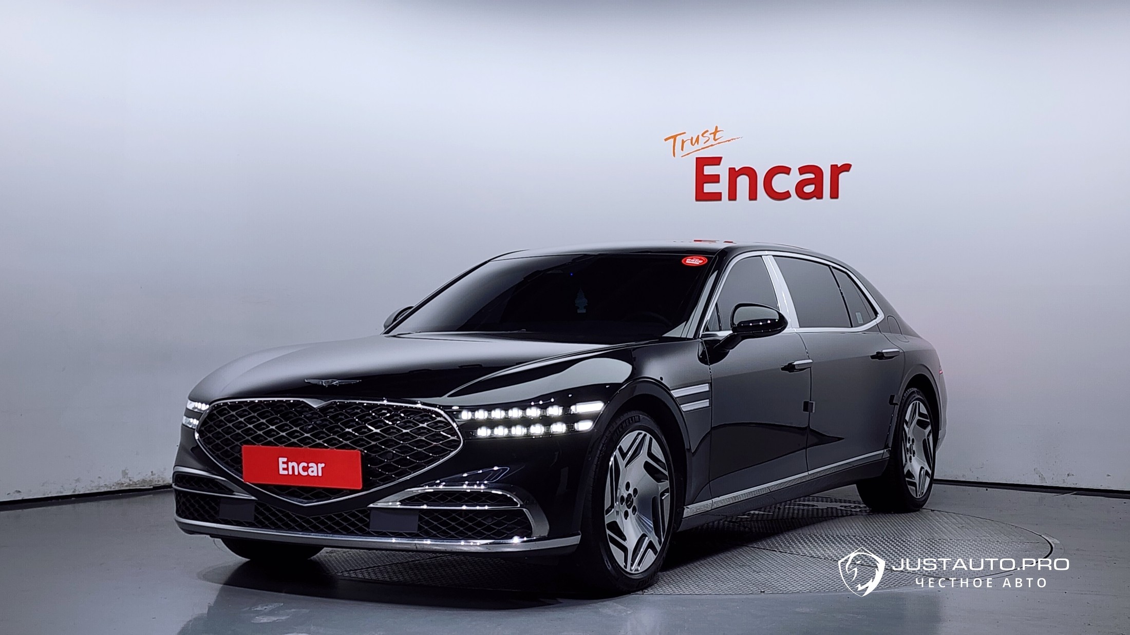Автомобиль Genesis G90