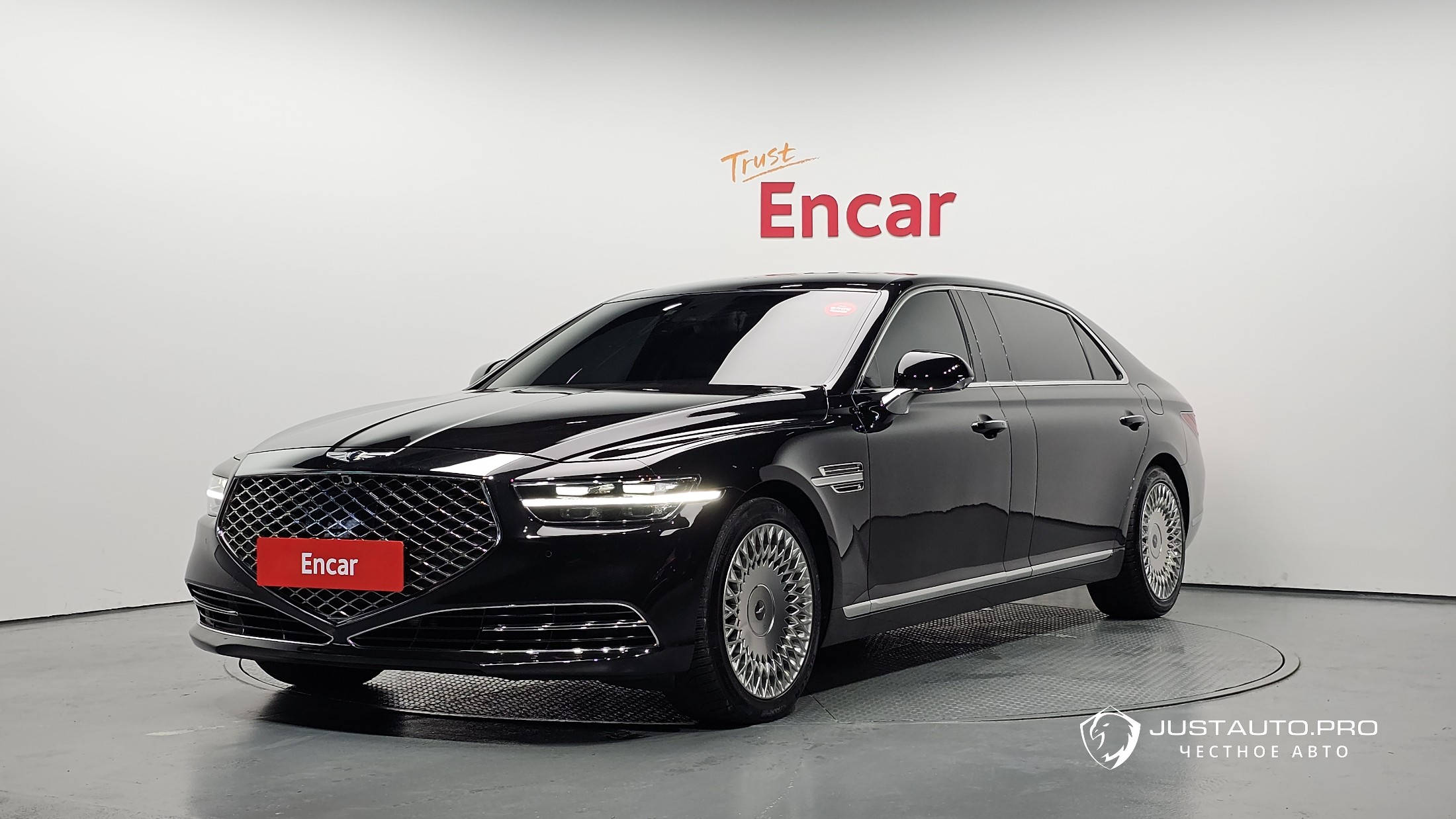 Автомобиль Genesis G90