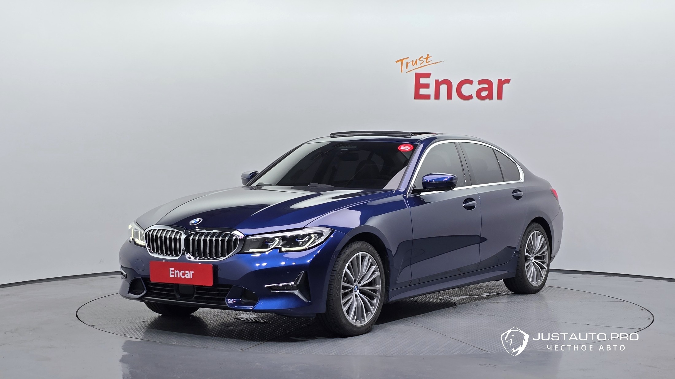 Автомобиль BMW 3-Series