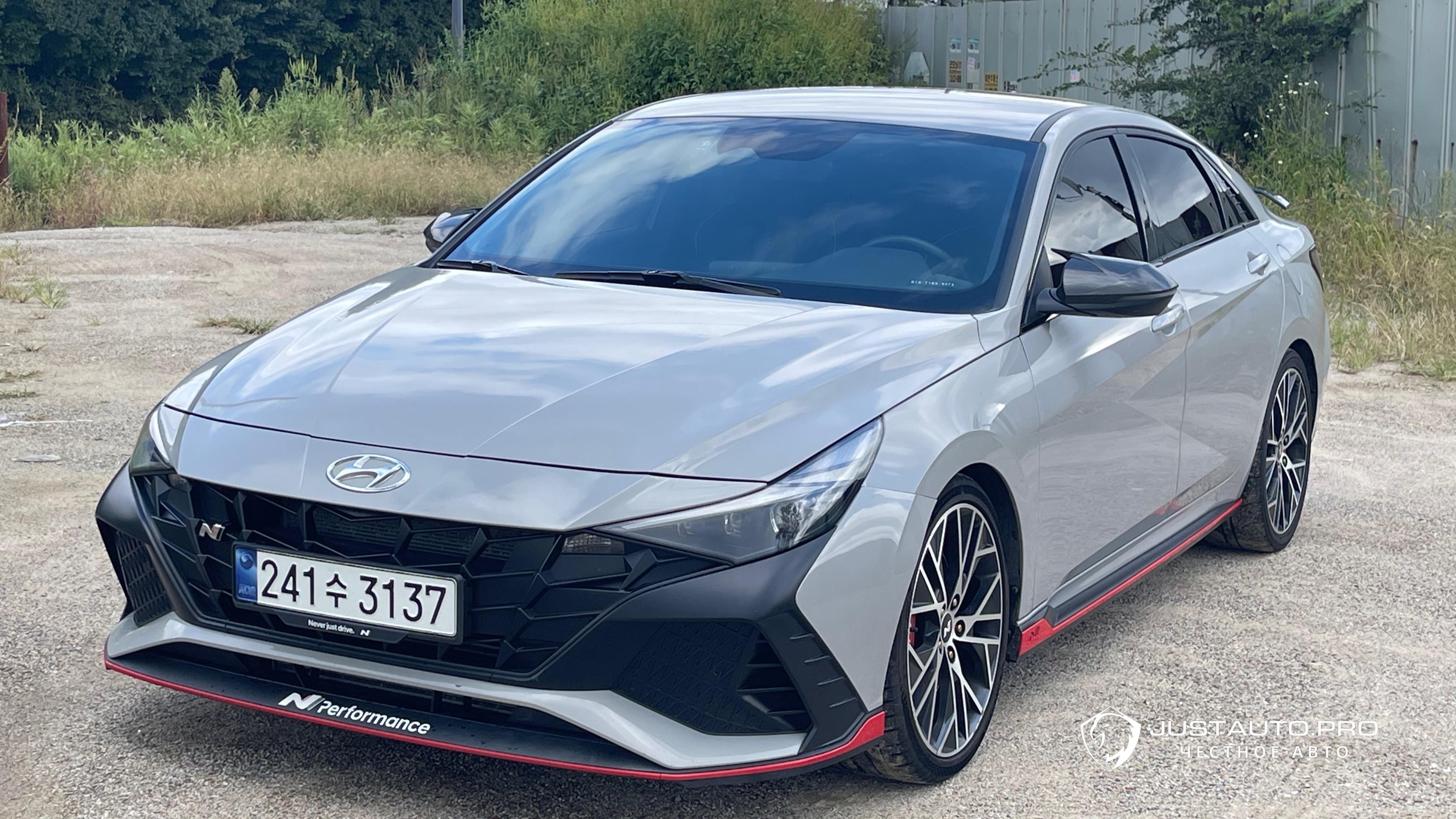 Автомобиль Hyundai AVANTE