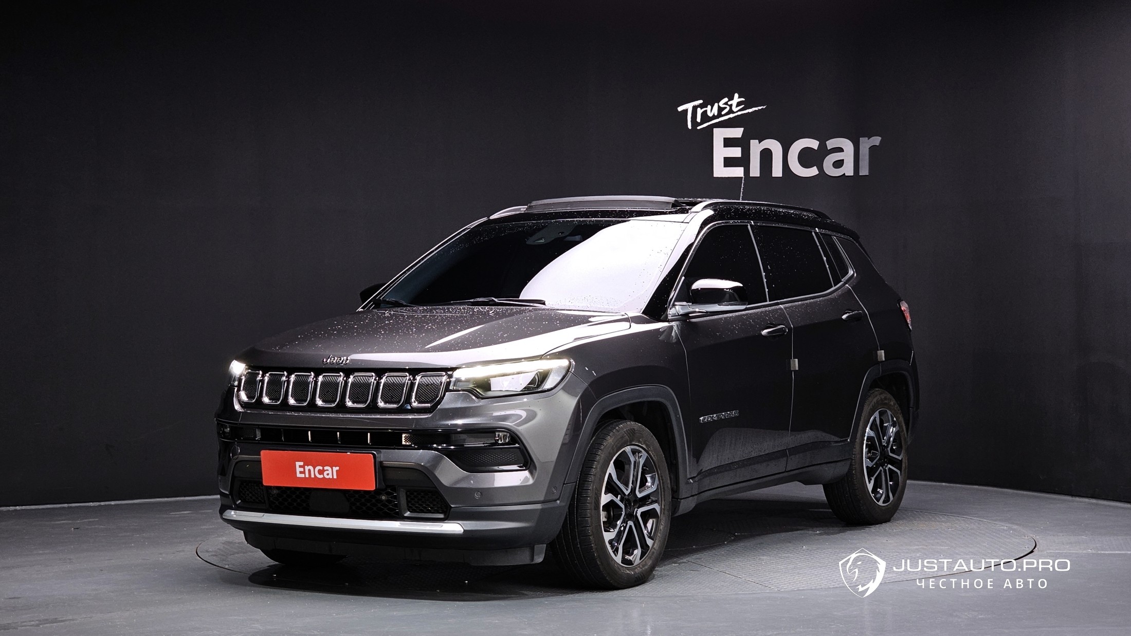 Автомобиль Jeep Compass