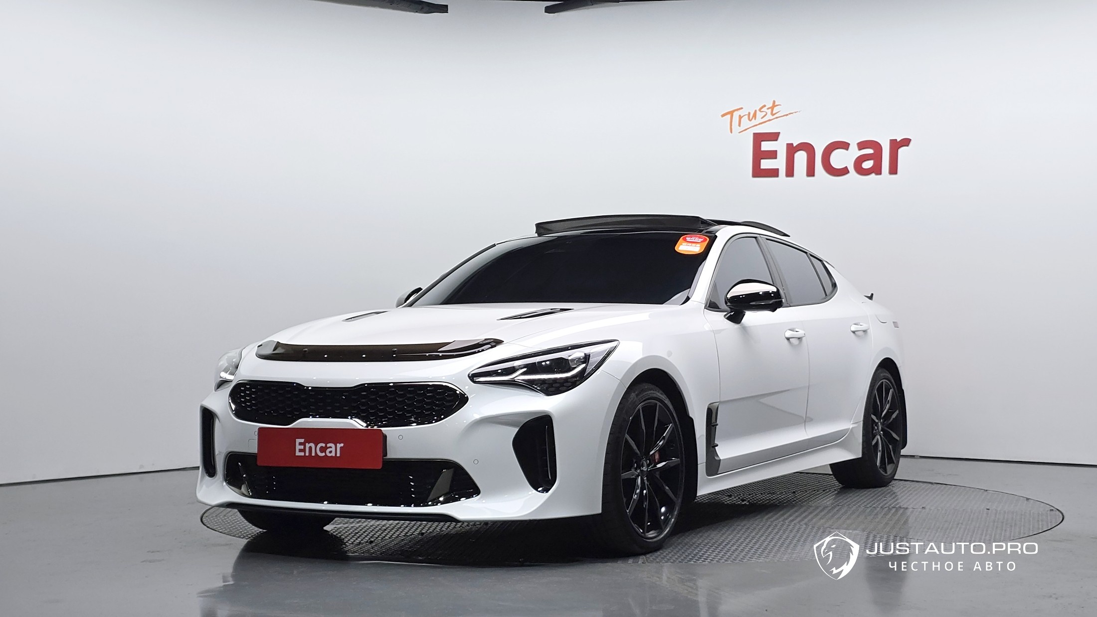 Автомобиль Kia Stinger