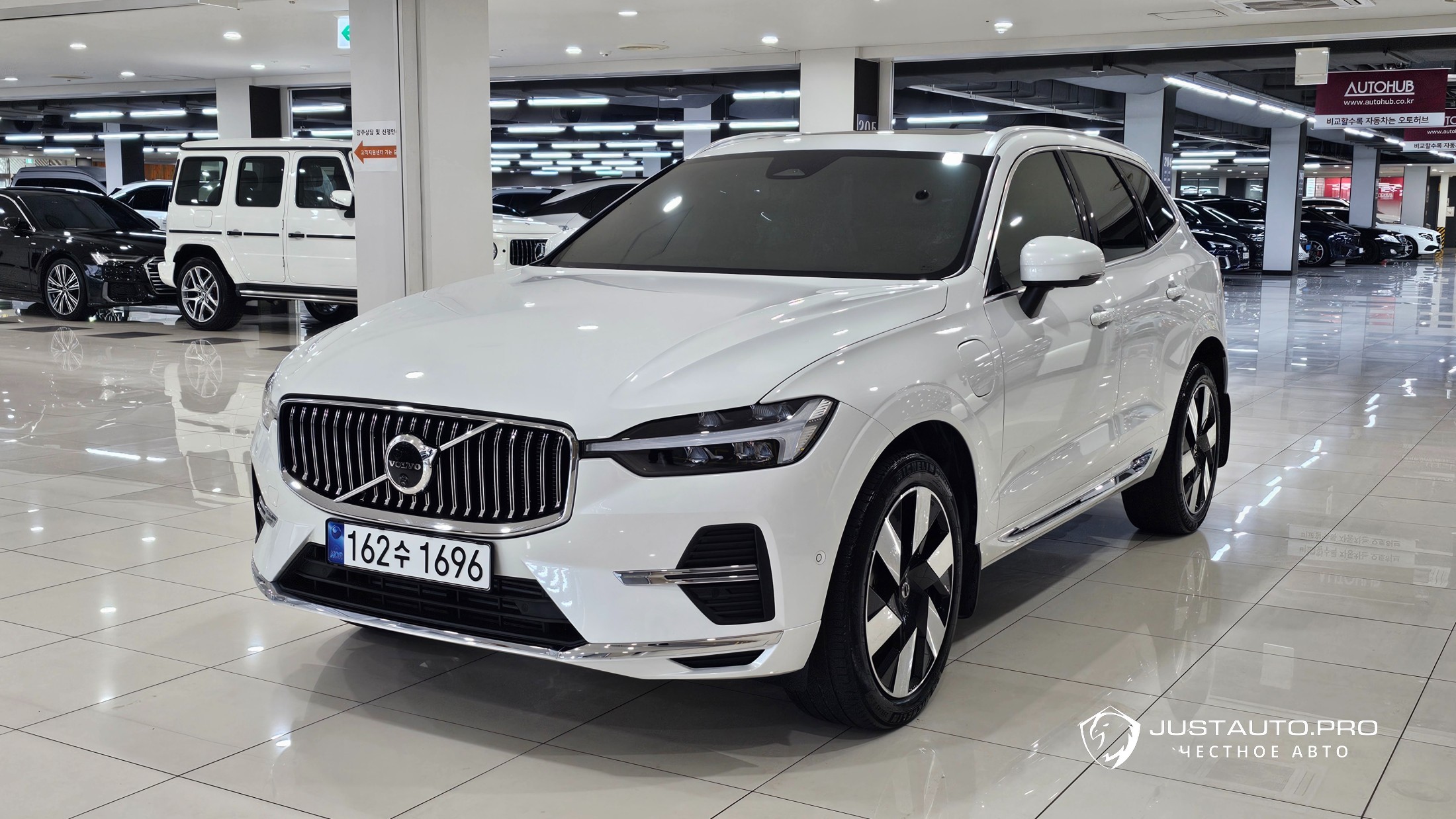 Автомобиль Volvo XC60