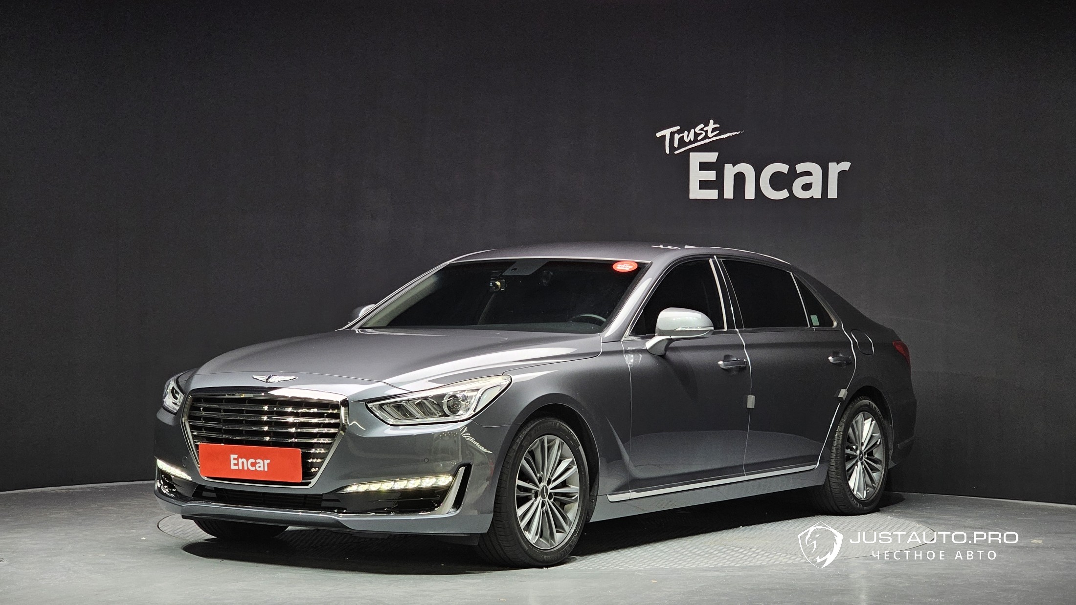 Автомобиль Genesis EQ900