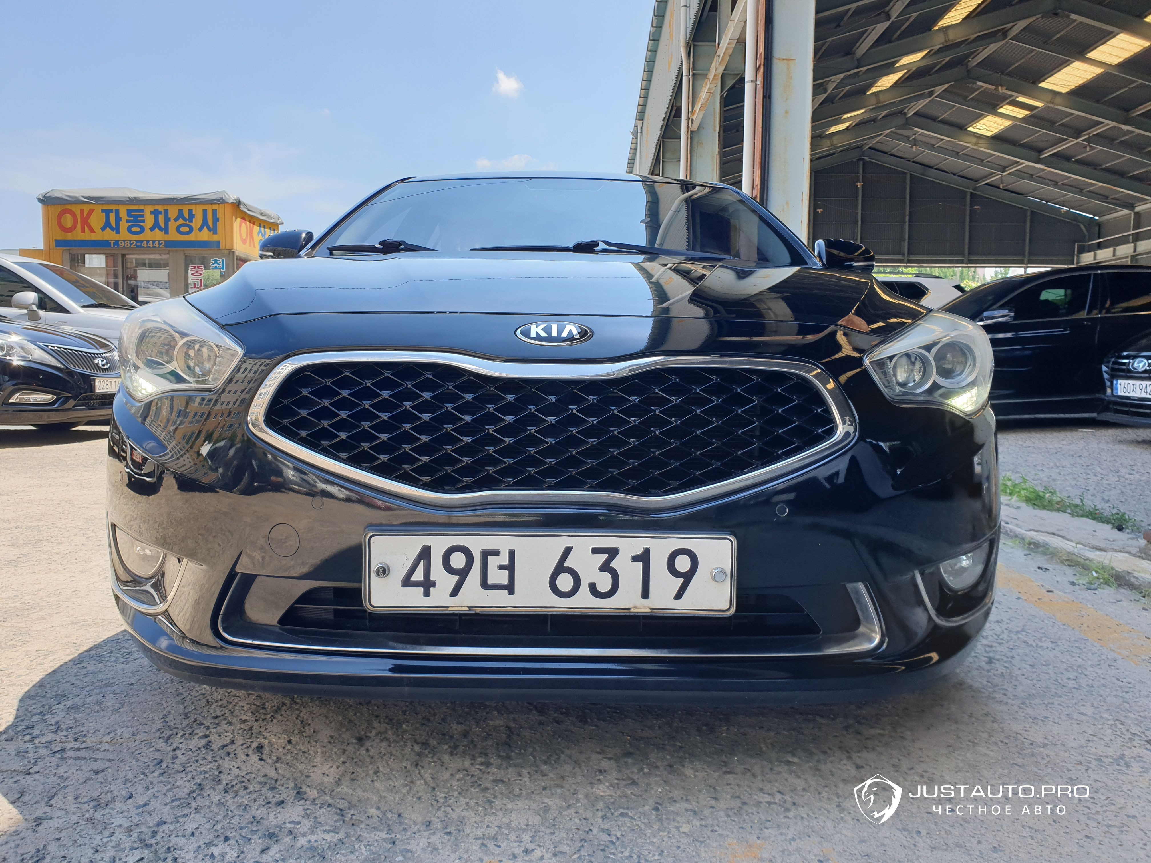 Автомобиль Kia K7