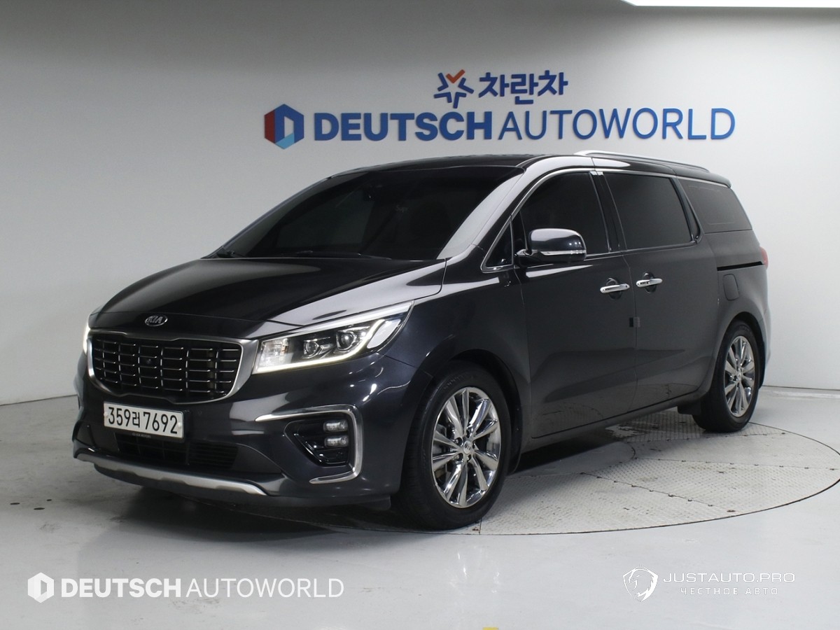 Автомобиль Kia Canival
