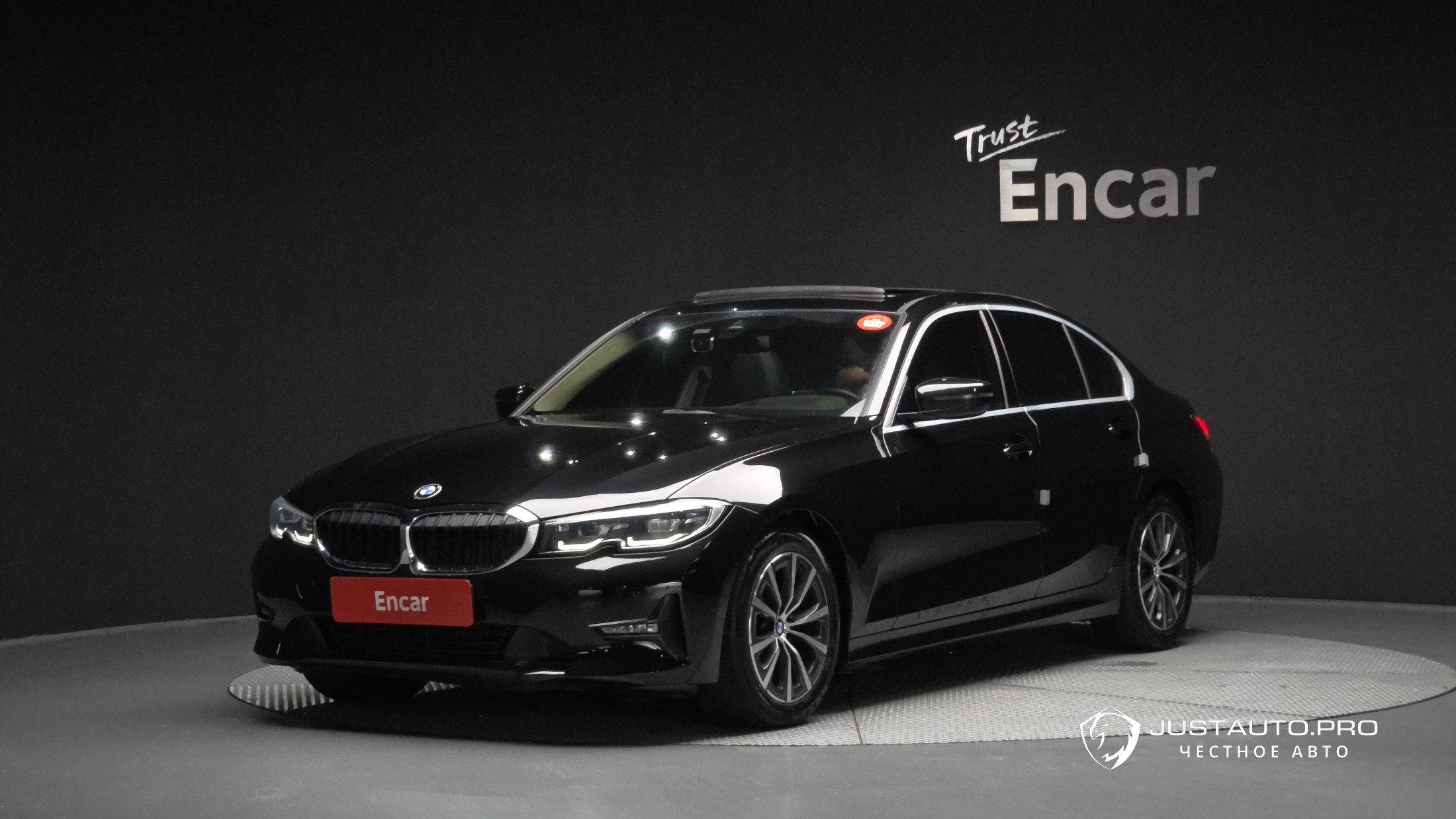 Автомобиль BMW 3-Series