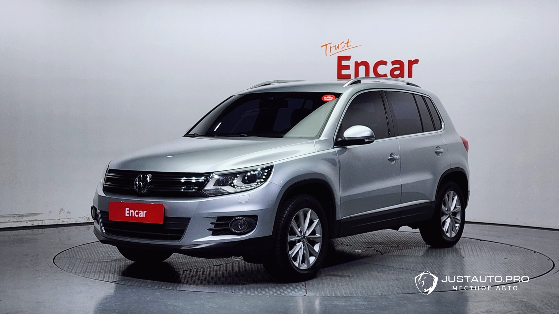 Автомобиль Volkswagen Tiguan