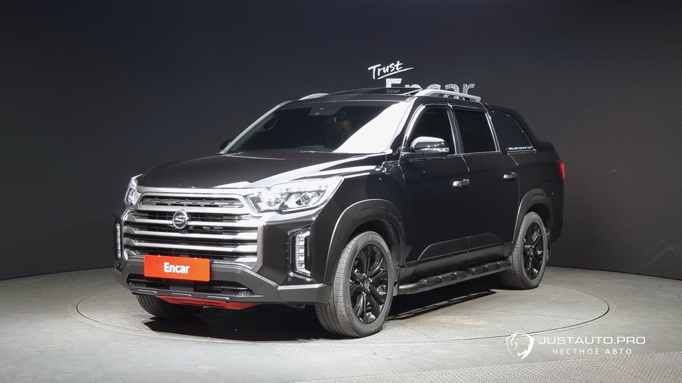 Автомобиль KG_Mobility_Ssangyong Rexton