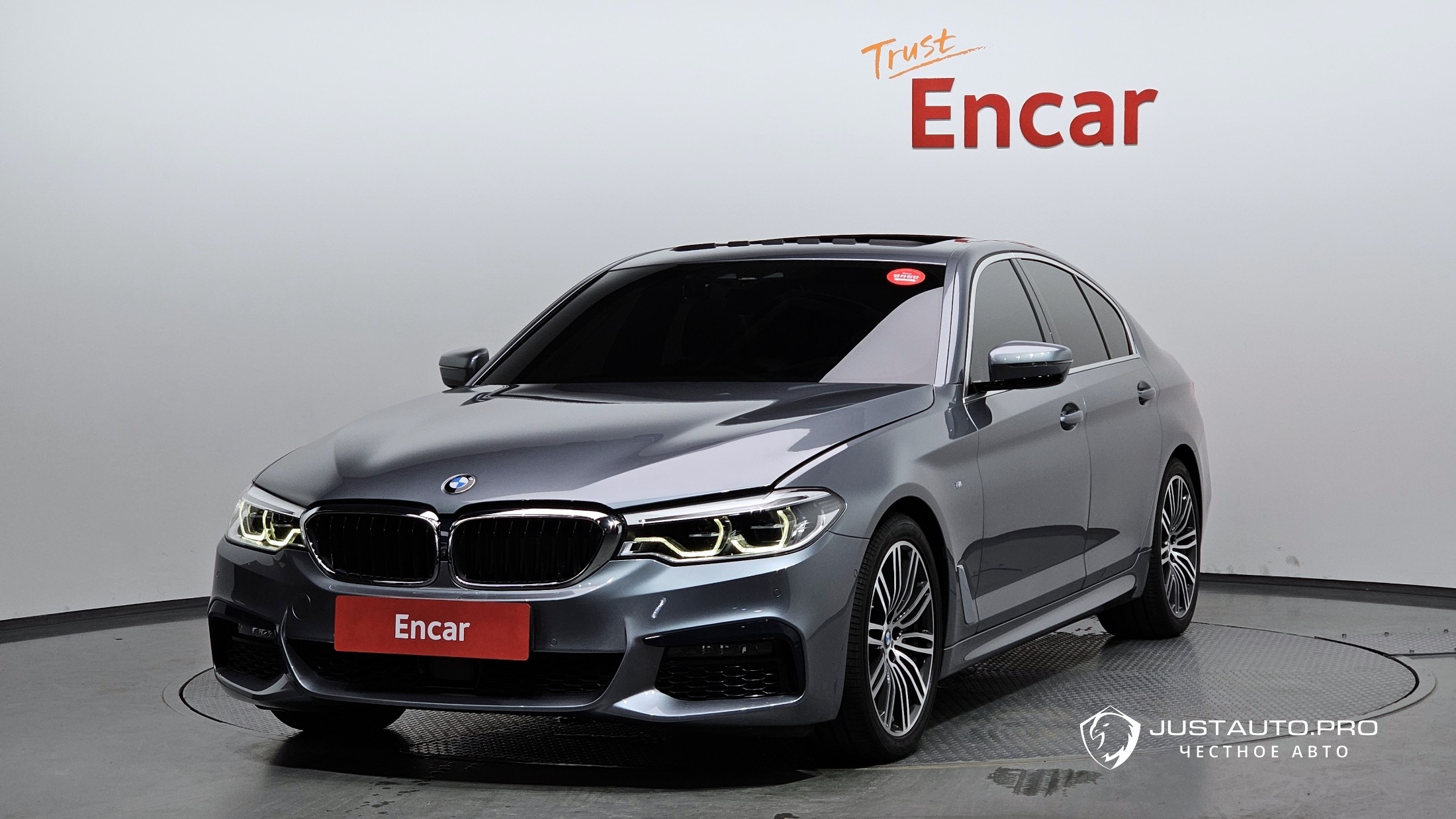 Автомобиль BMW 5-Series