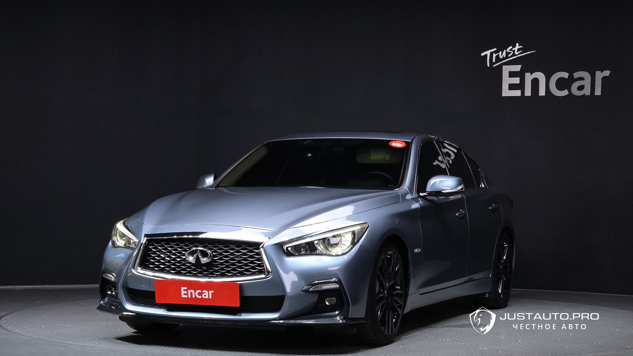 Автомобиль Infiniti Q50