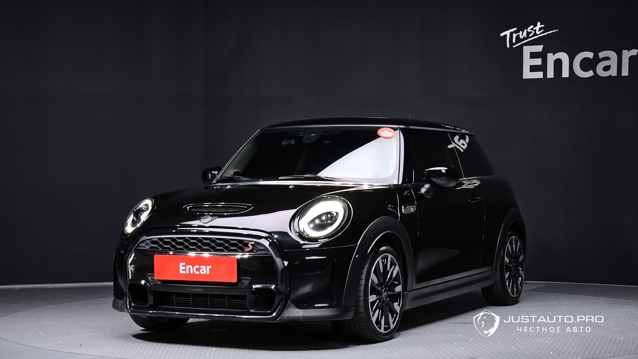 Автомобиль Mini Cooper