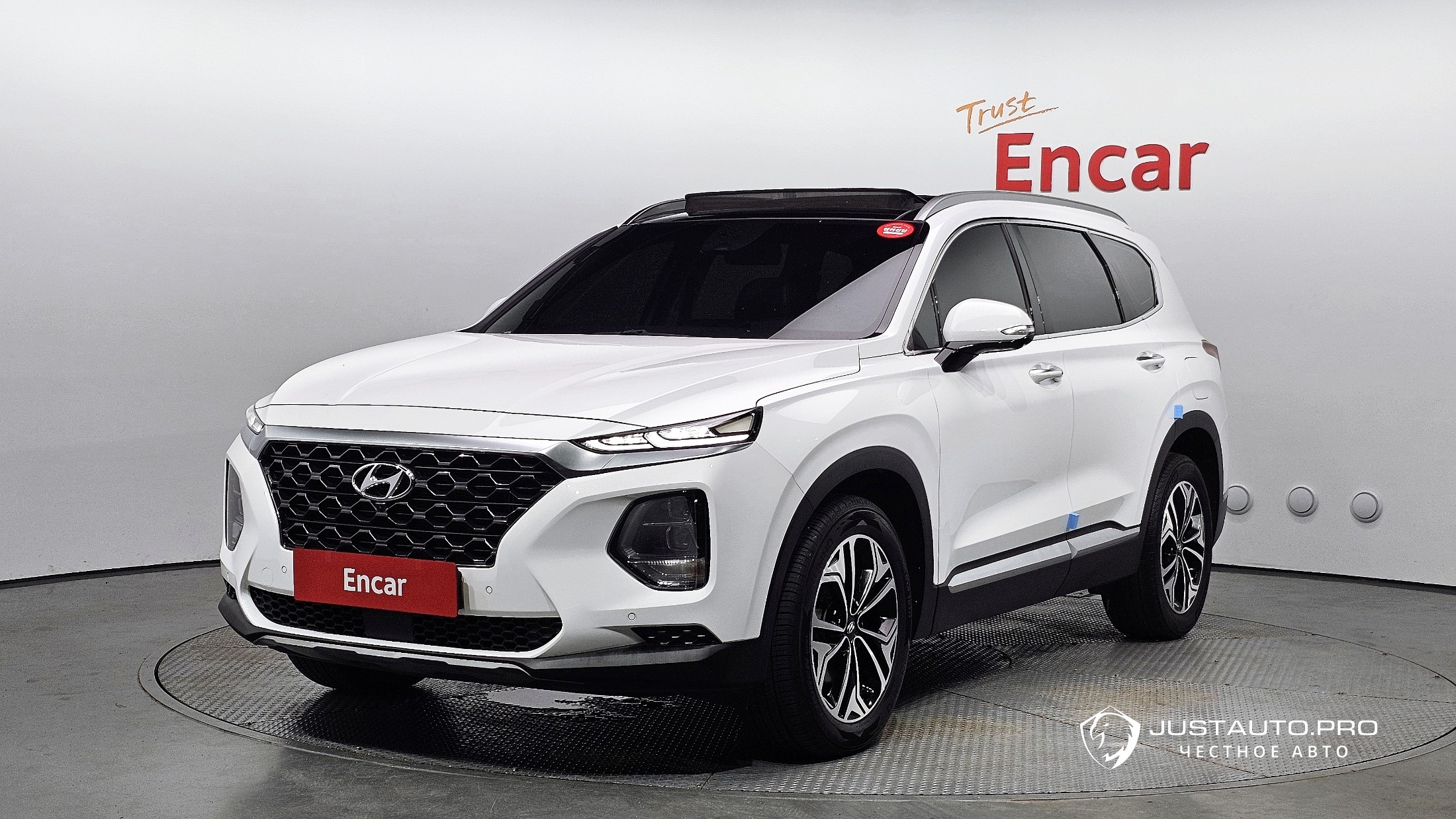 Автомобиль Hyundai Santafe