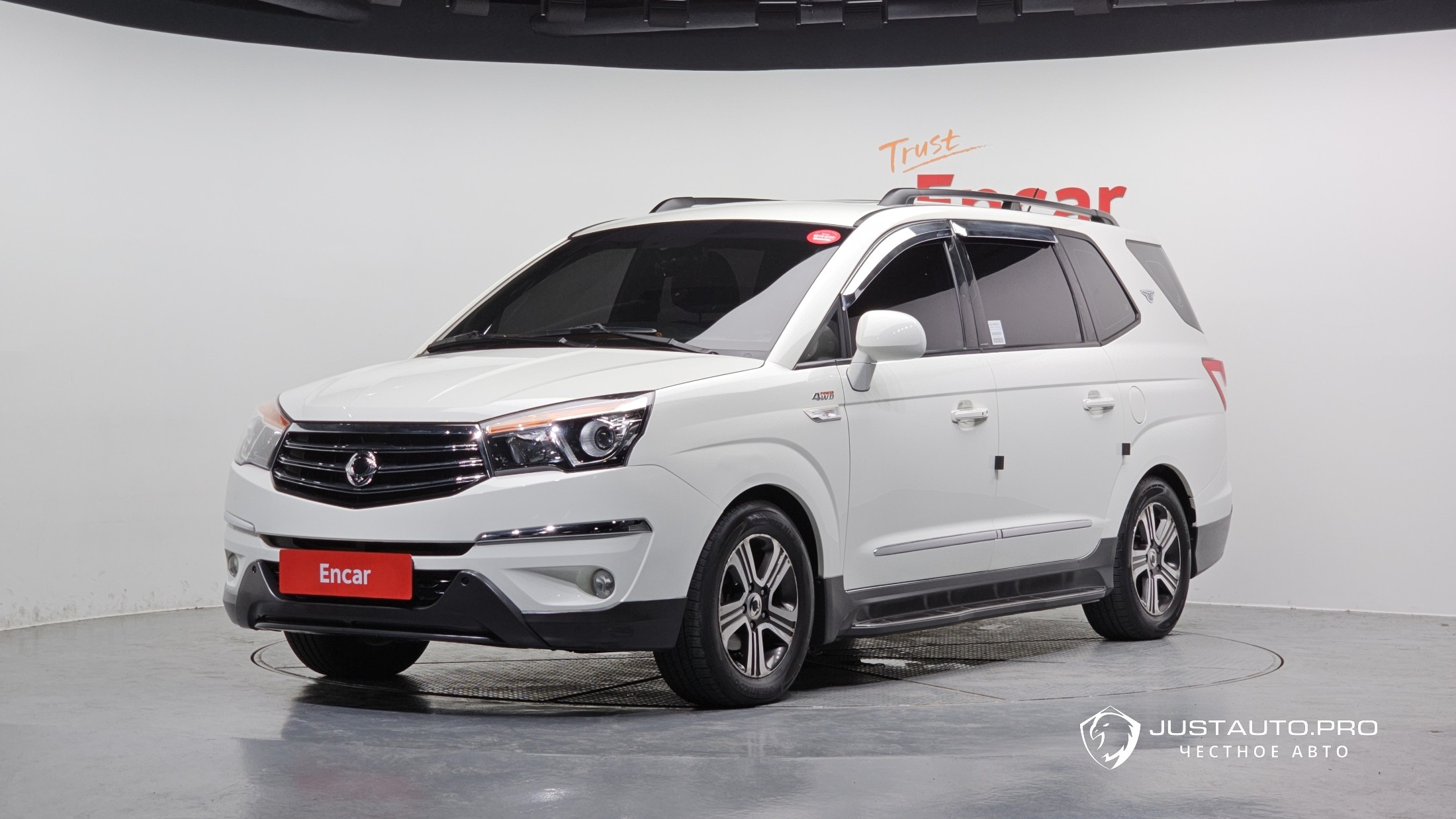 Автомобиль KG_Mobility_Ssangyong KORANDO