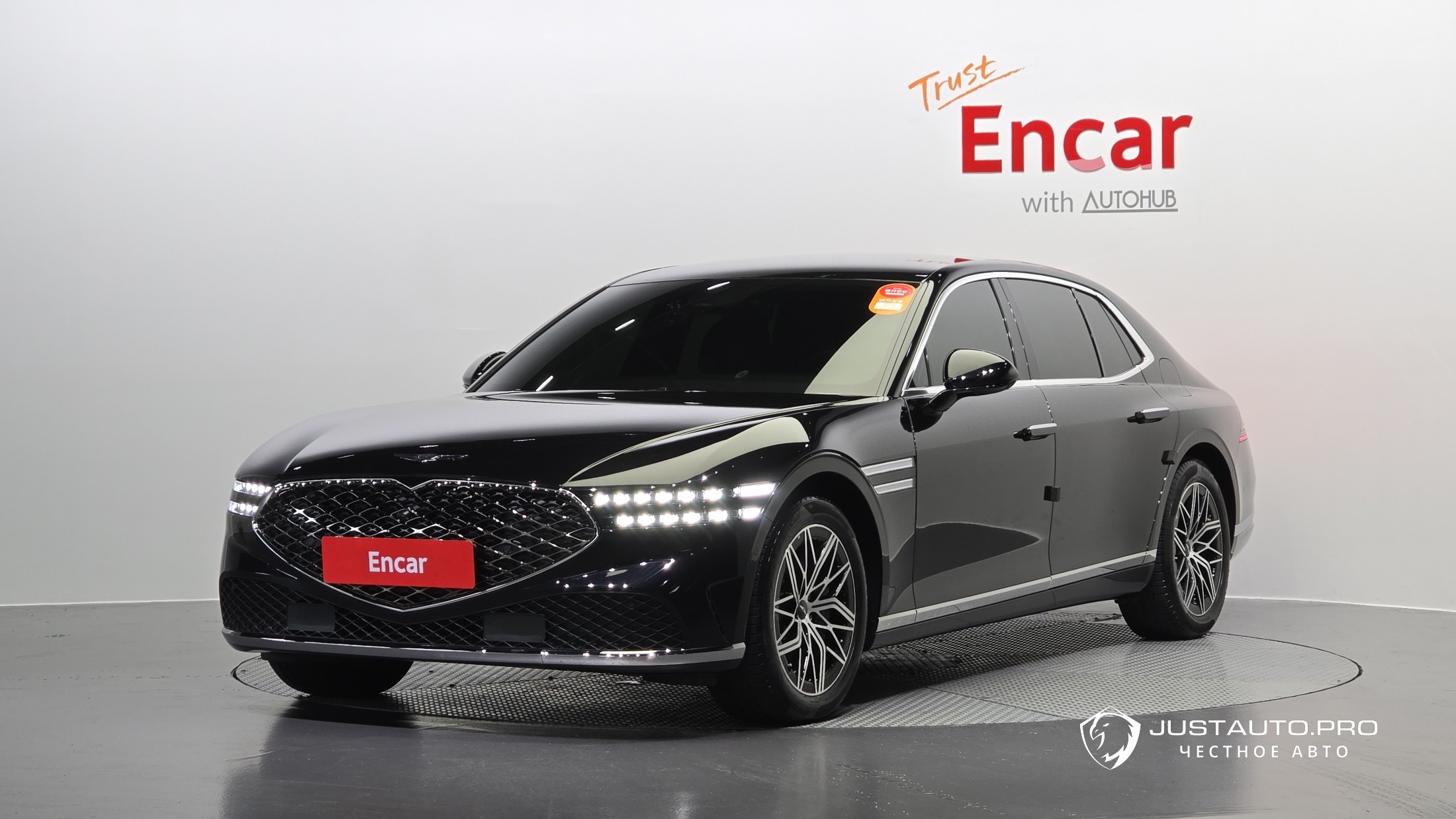 Автомобиль Genesis G90