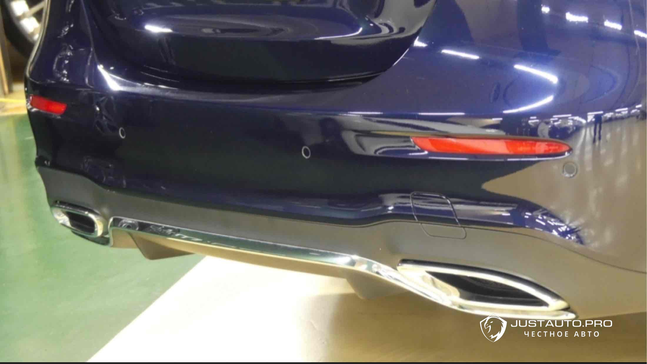 Автомобиль Mercedes-Benz E-Class