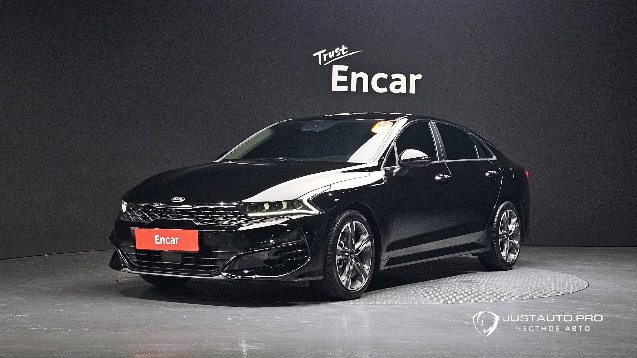 Автомобиль Kia K5