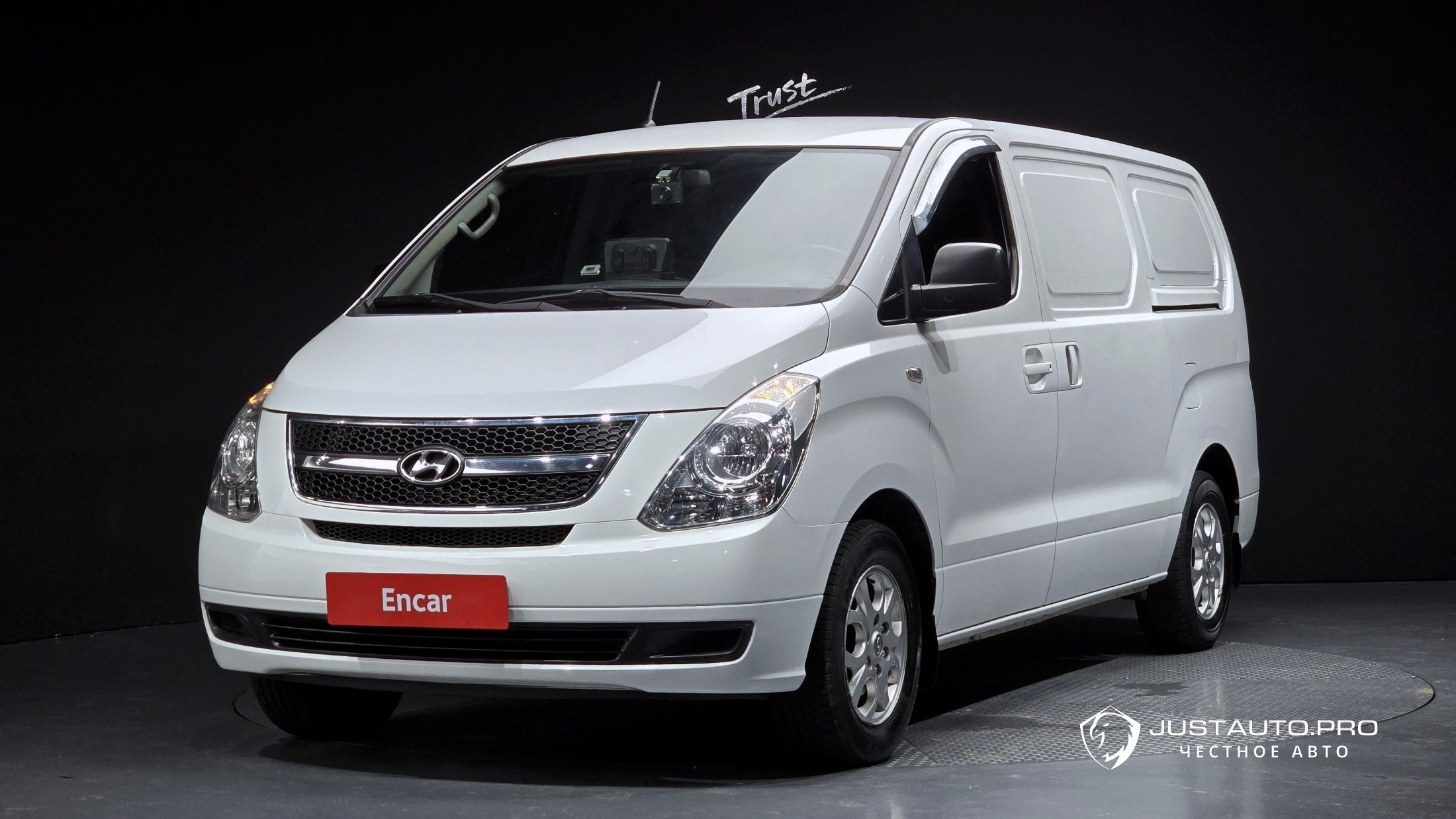 Автомобиль Hyundai Starex