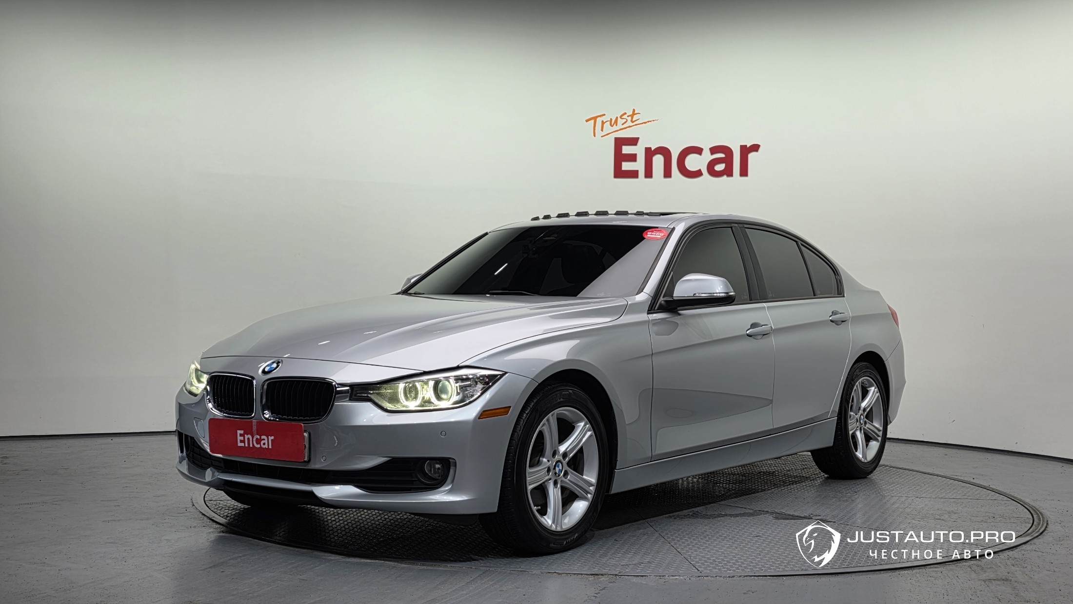 Автомобиль BMW 3-Series