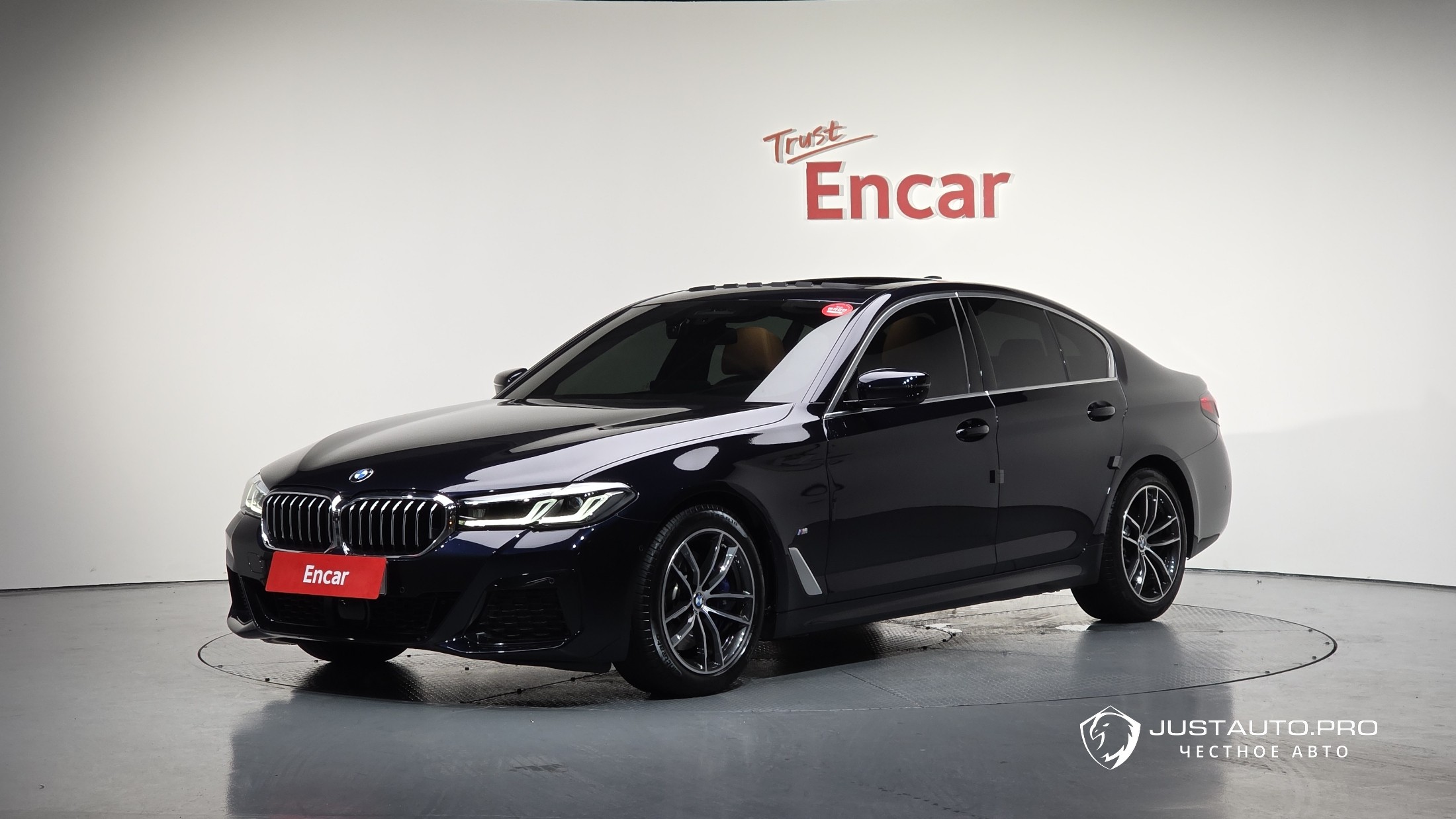 Автомобиль BMW 5-Series