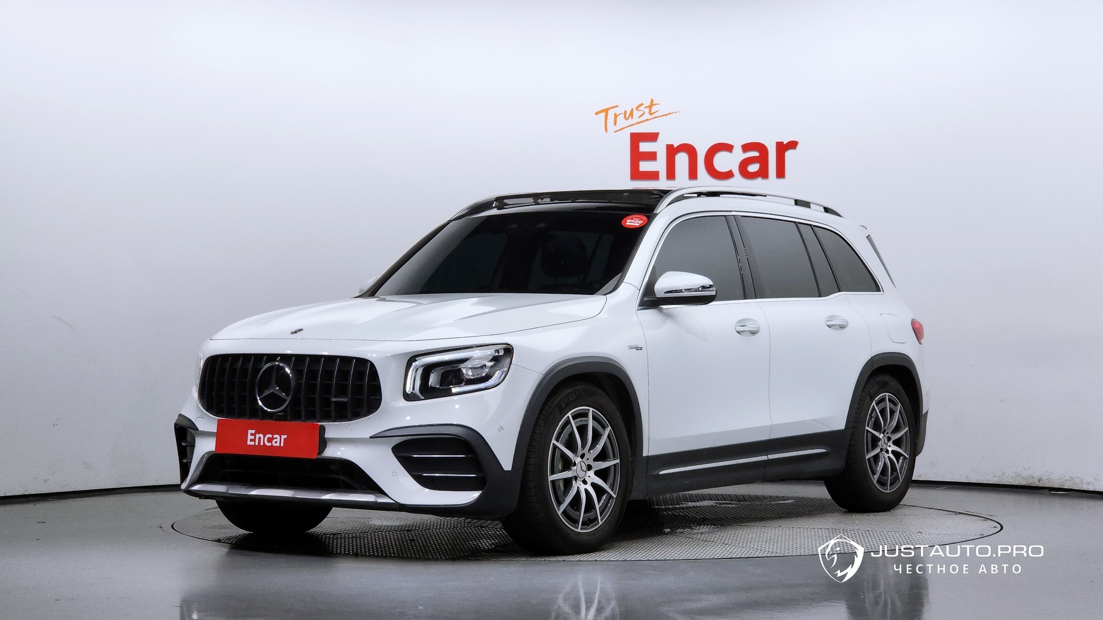 Автомобиль Mercedes-Benz GLB-Class