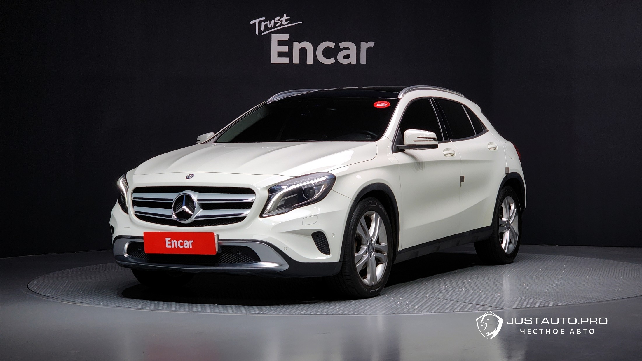 Автомобиль Mercedes-Benz GLA-Class