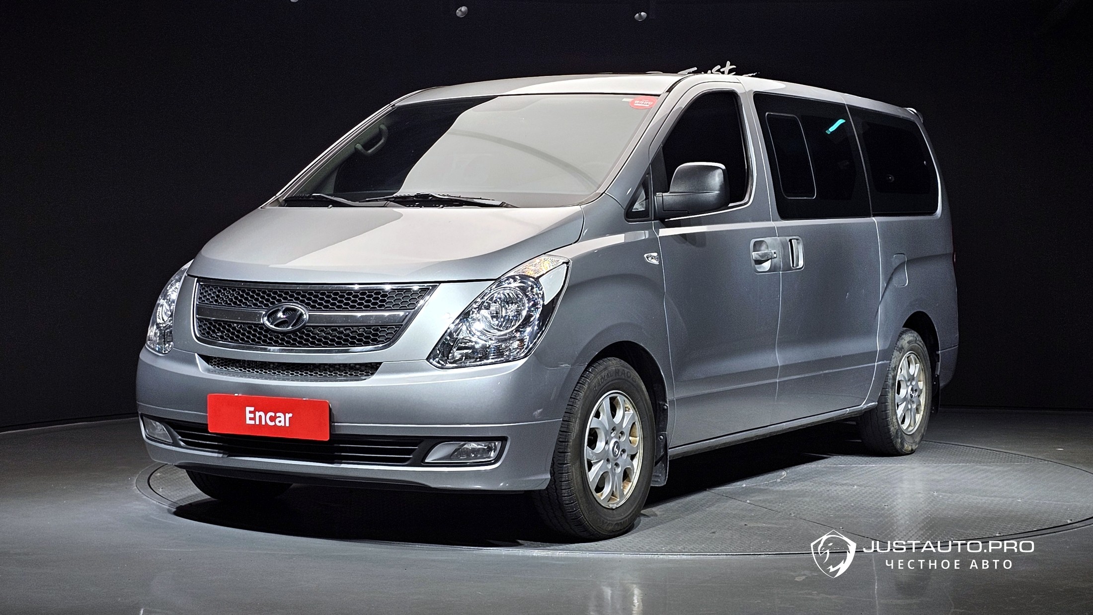 Автомобиль Hyundai Starex