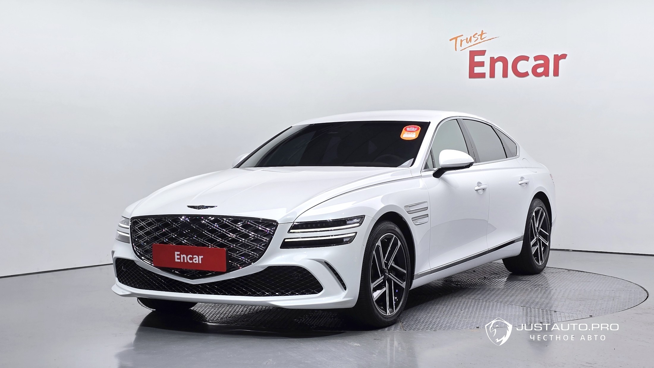 Автомобиль Genesis G80