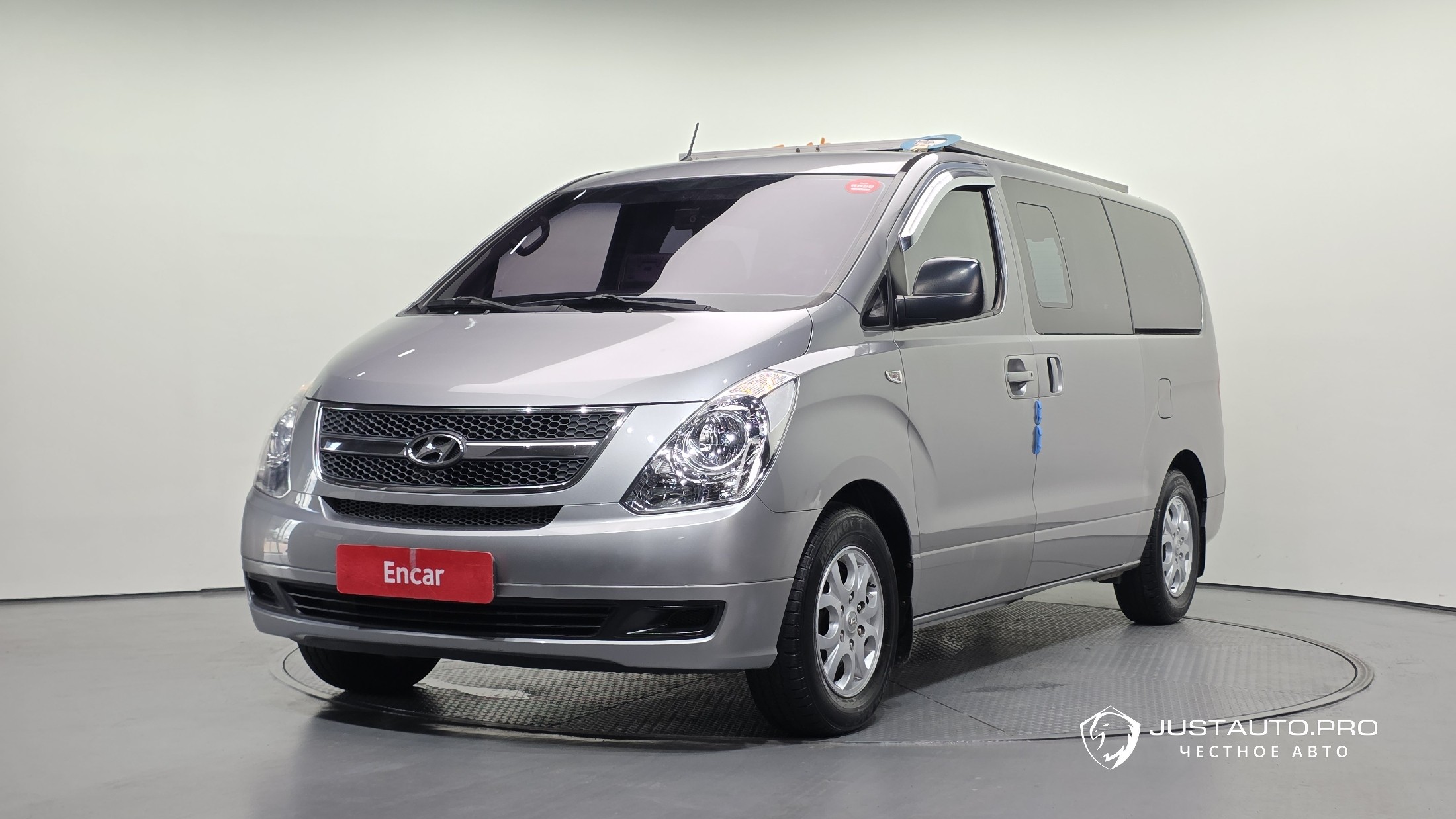 Автомобиль Hyundai Starex