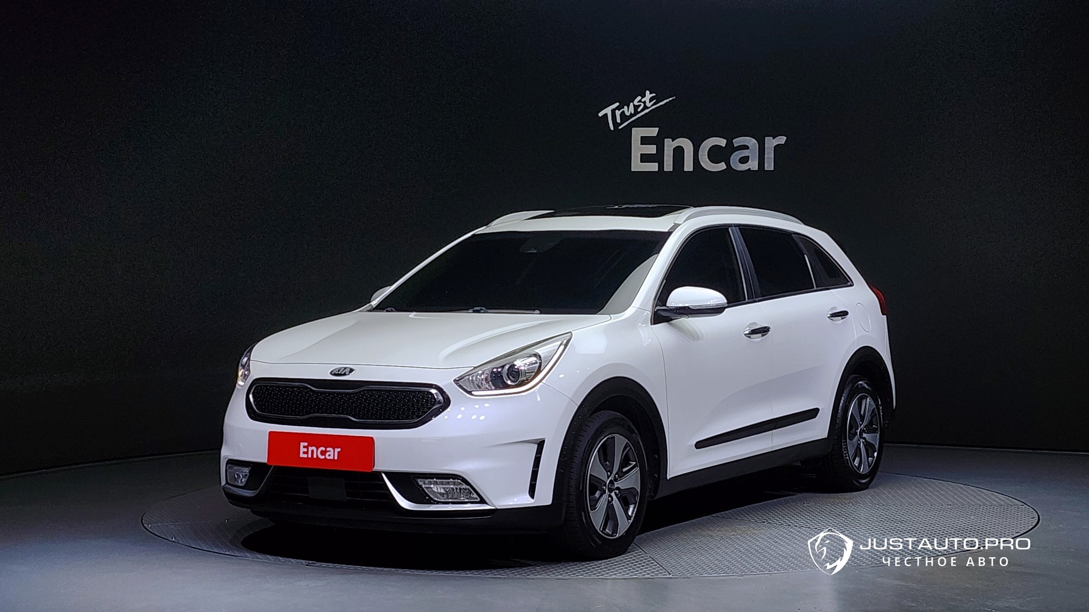 Автомобиль Kia Niro