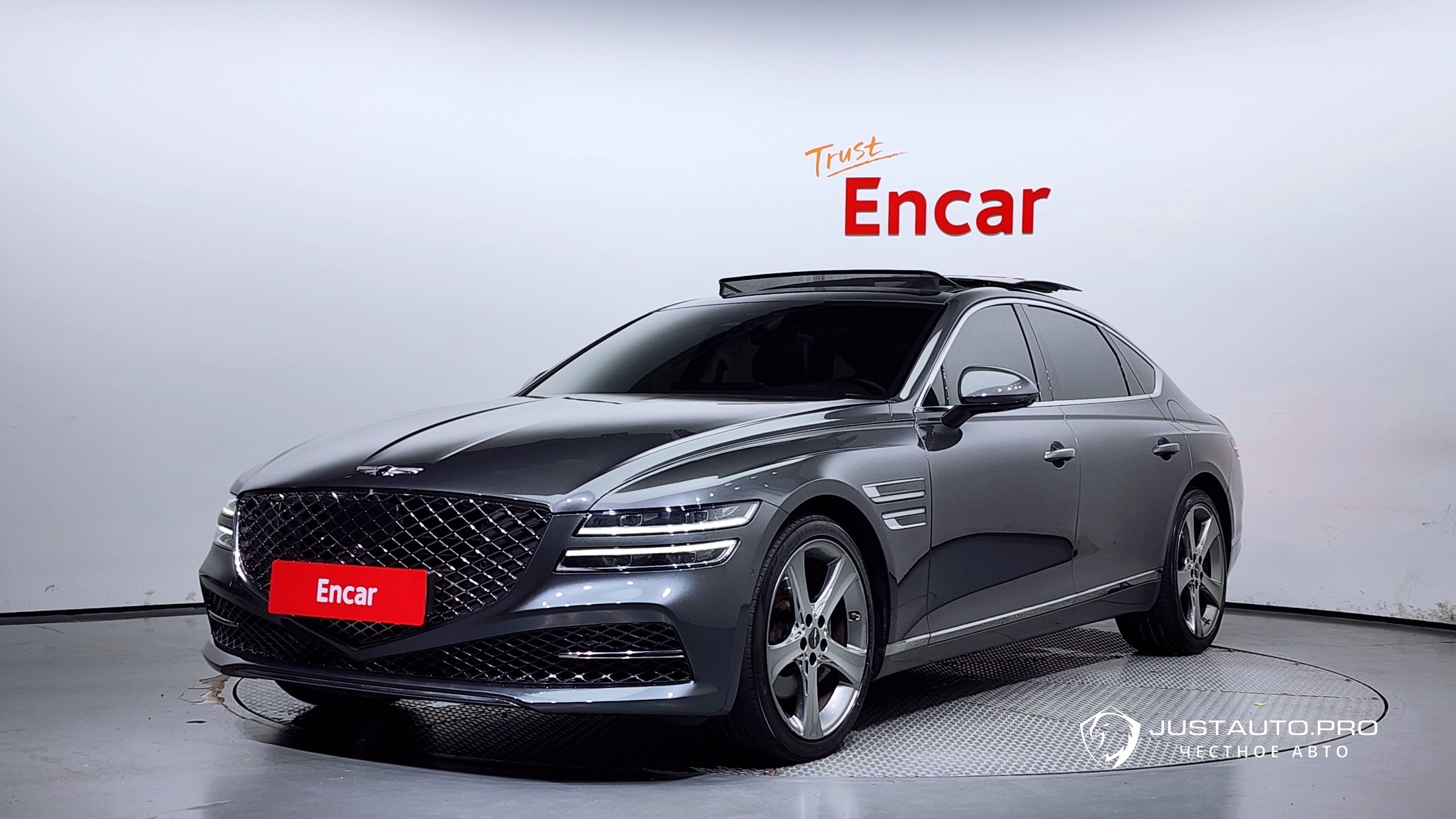 Автомобиль Genesis G80