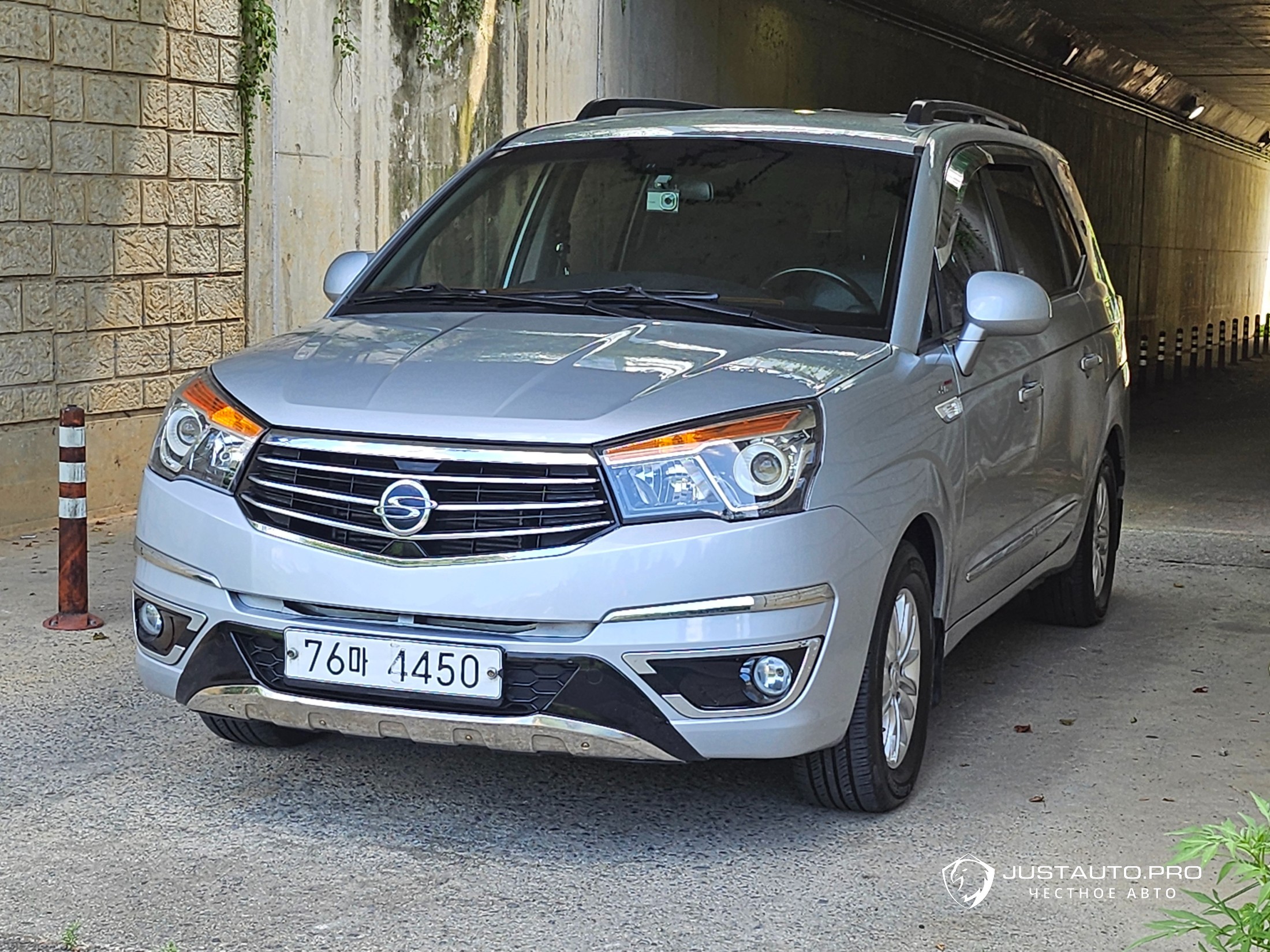 Автомобиль KG_Mobility_Ssangyong KORANDO