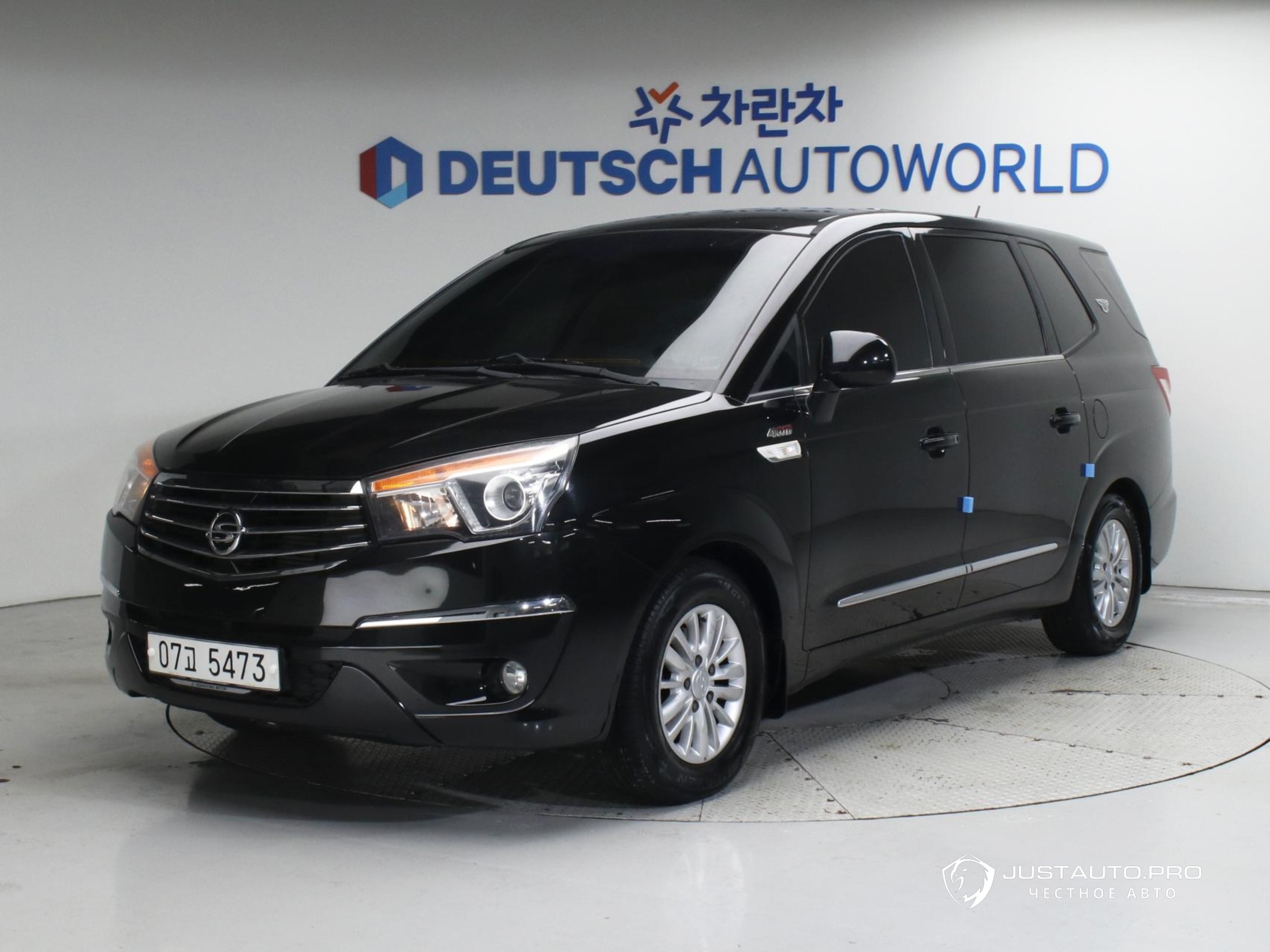 Автомобиль KG_Mobility_Ssangyong KORANDO