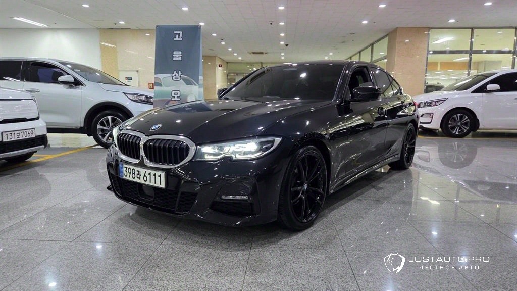 Автомобиль BMW 3-Series