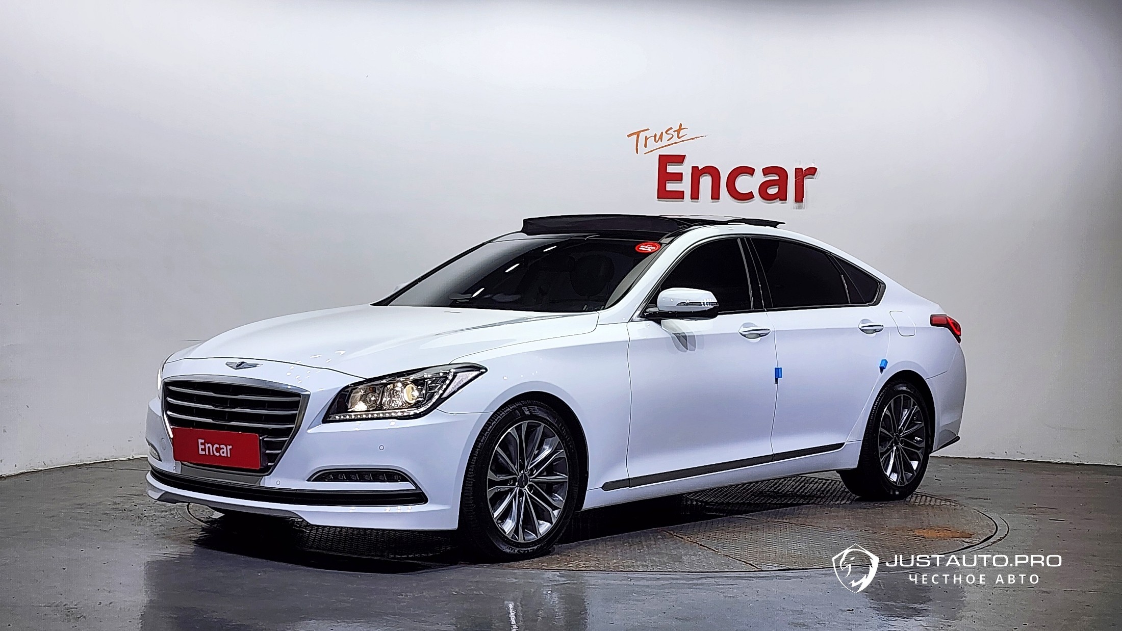 Автомобиль Hyundai Genesis