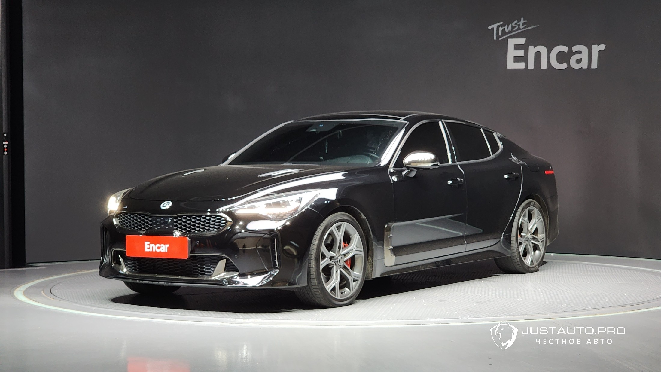 Автомобиль Kia Stinger