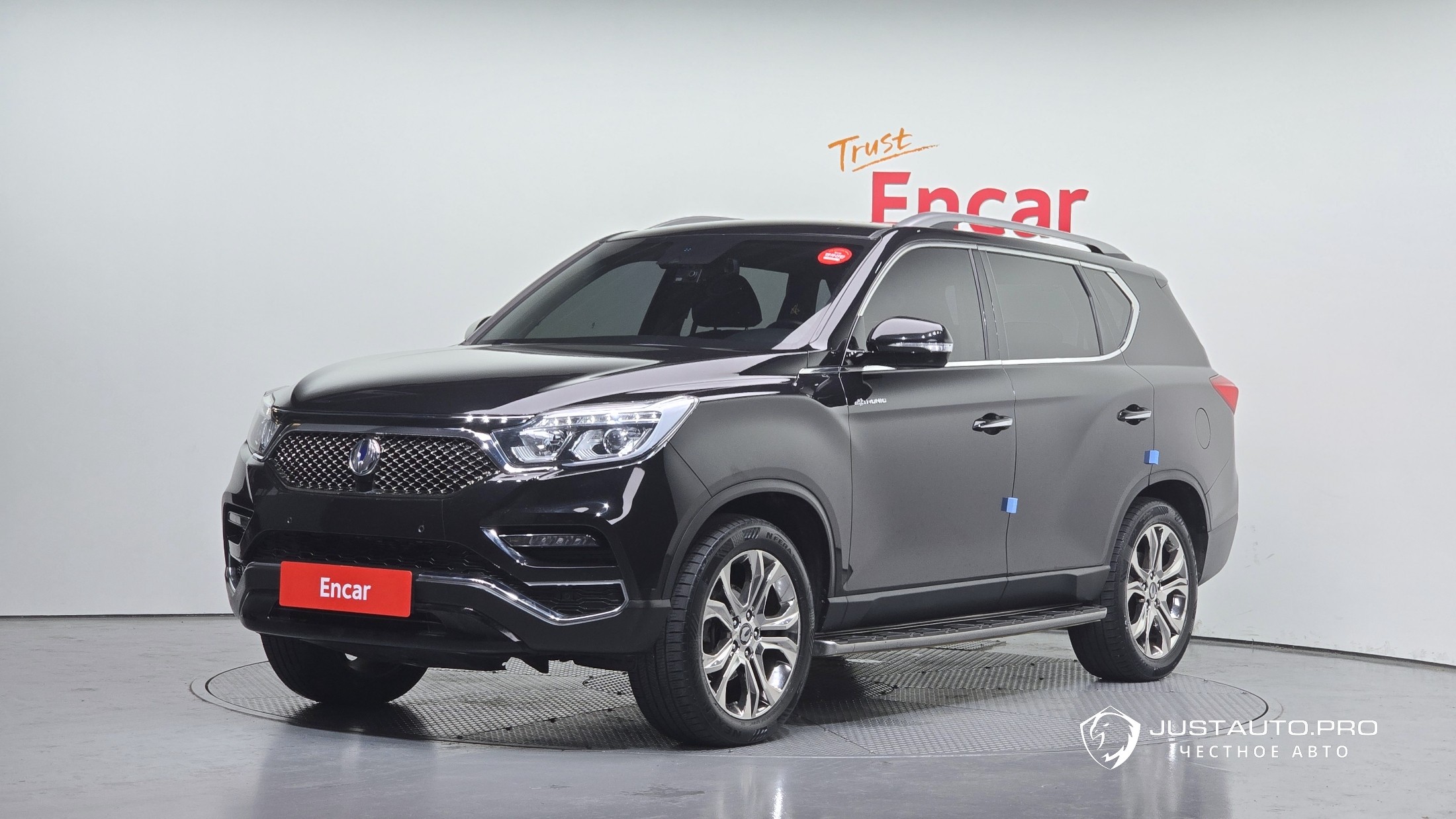 Автомобиль KG_Mobility_Ssangyong Rexton