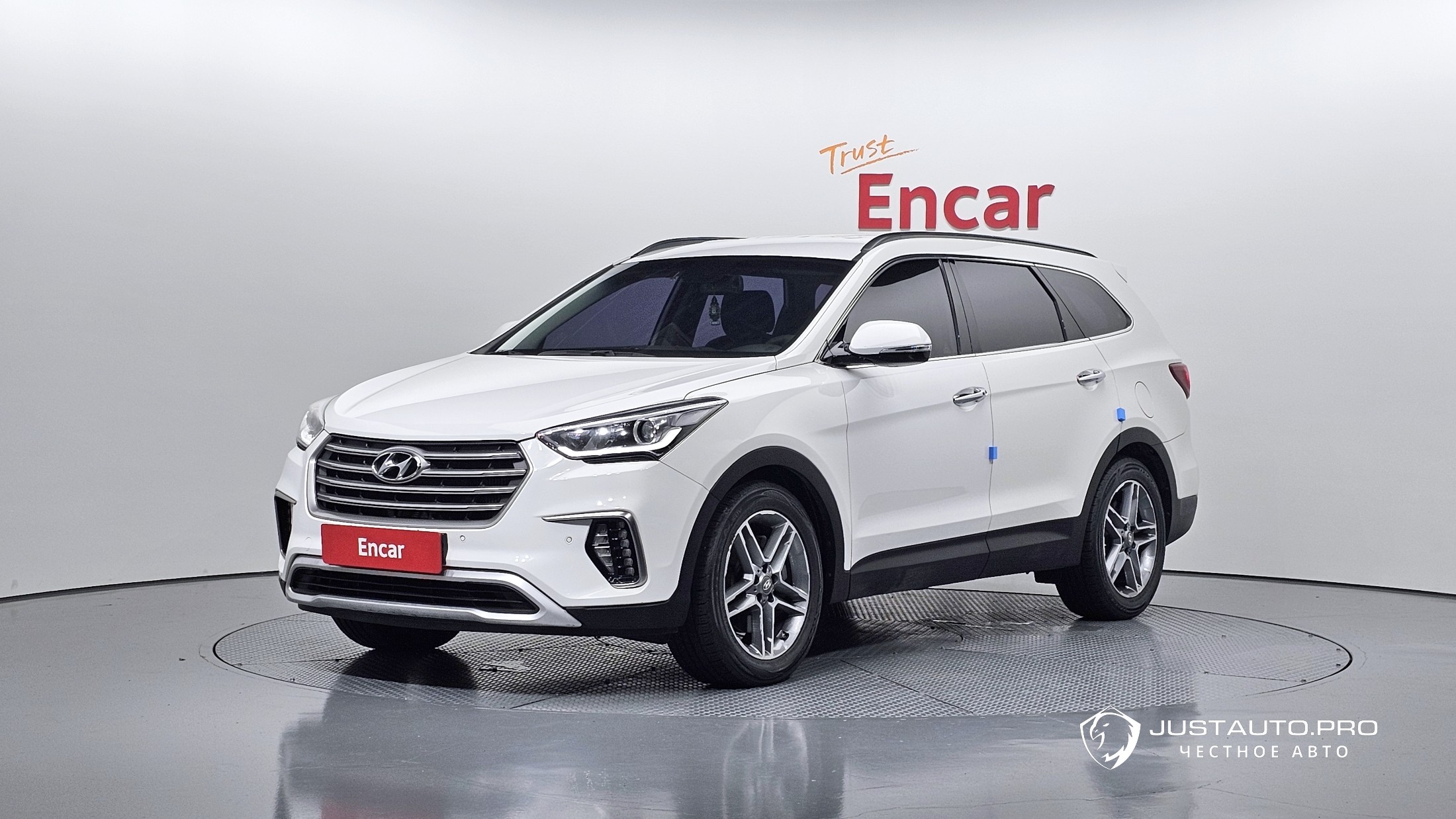 Автомобиль Hyundai Maxcruz