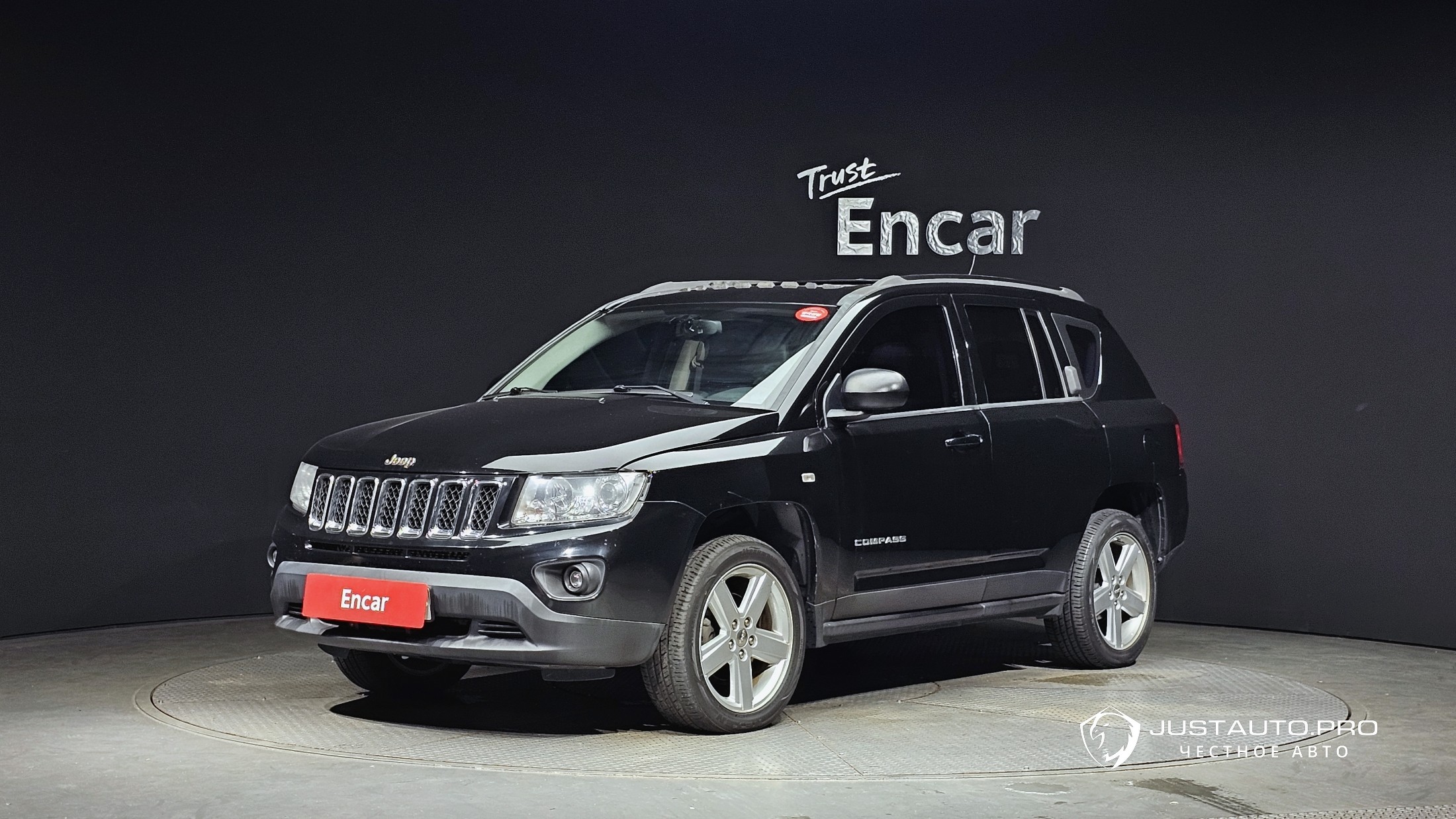 Автомобиль Jeep Compass