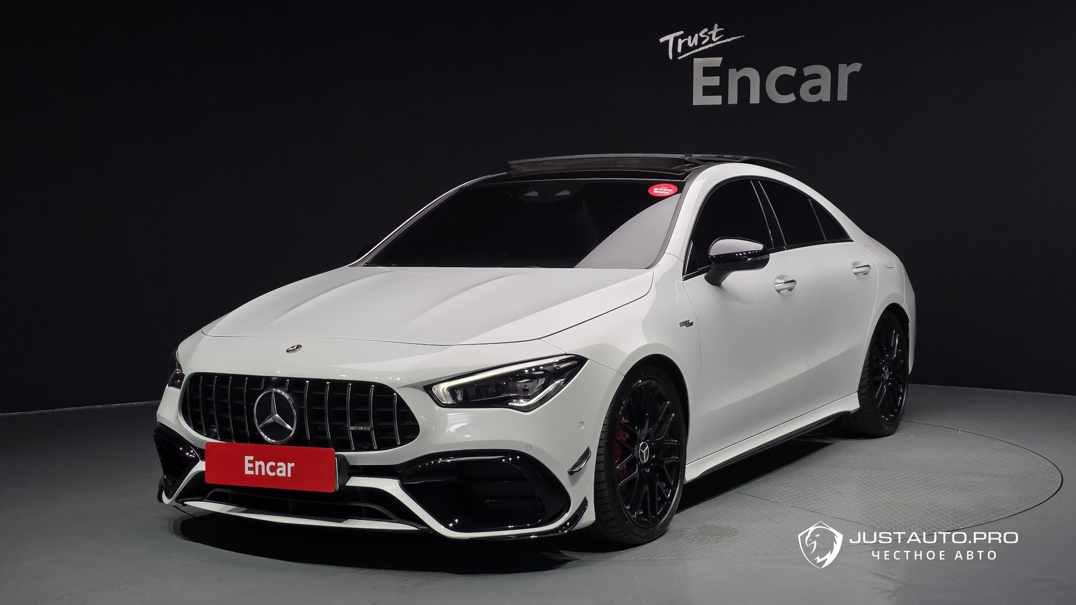Автомобиль Mercedes-Benz CLA-Class