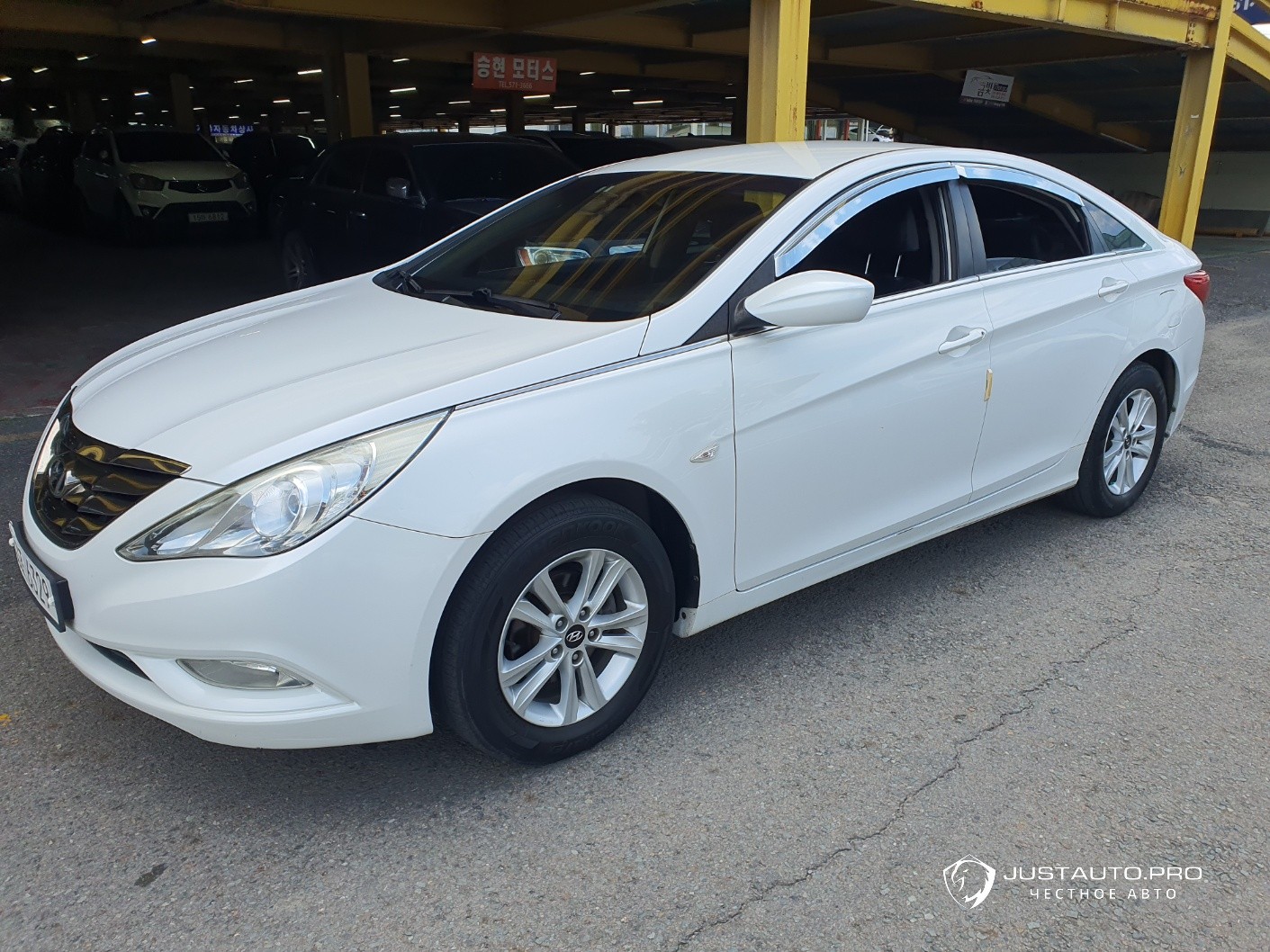 Автомобиль Hyundai Sonata
