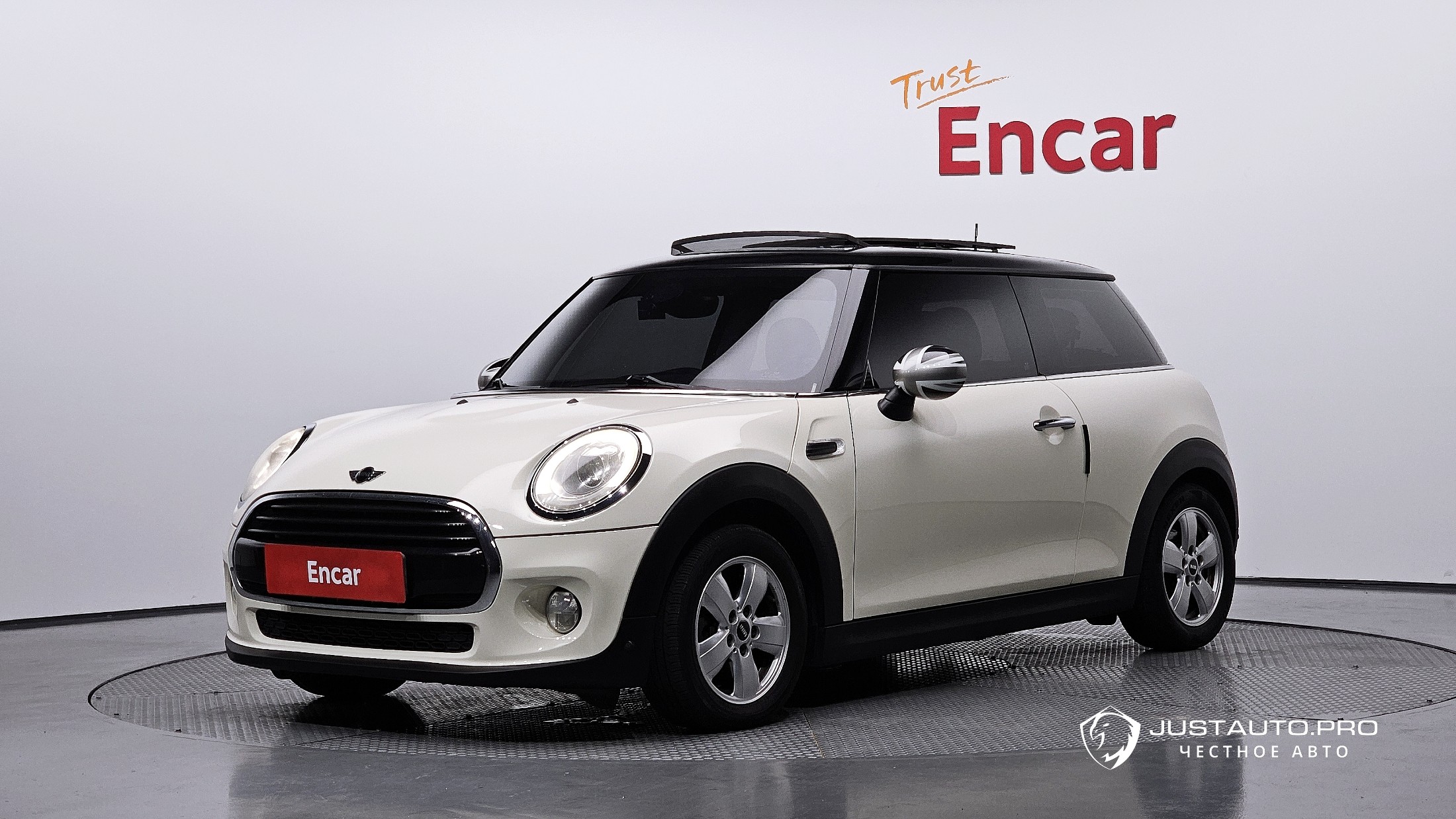 Автомобиль Mini Cooper