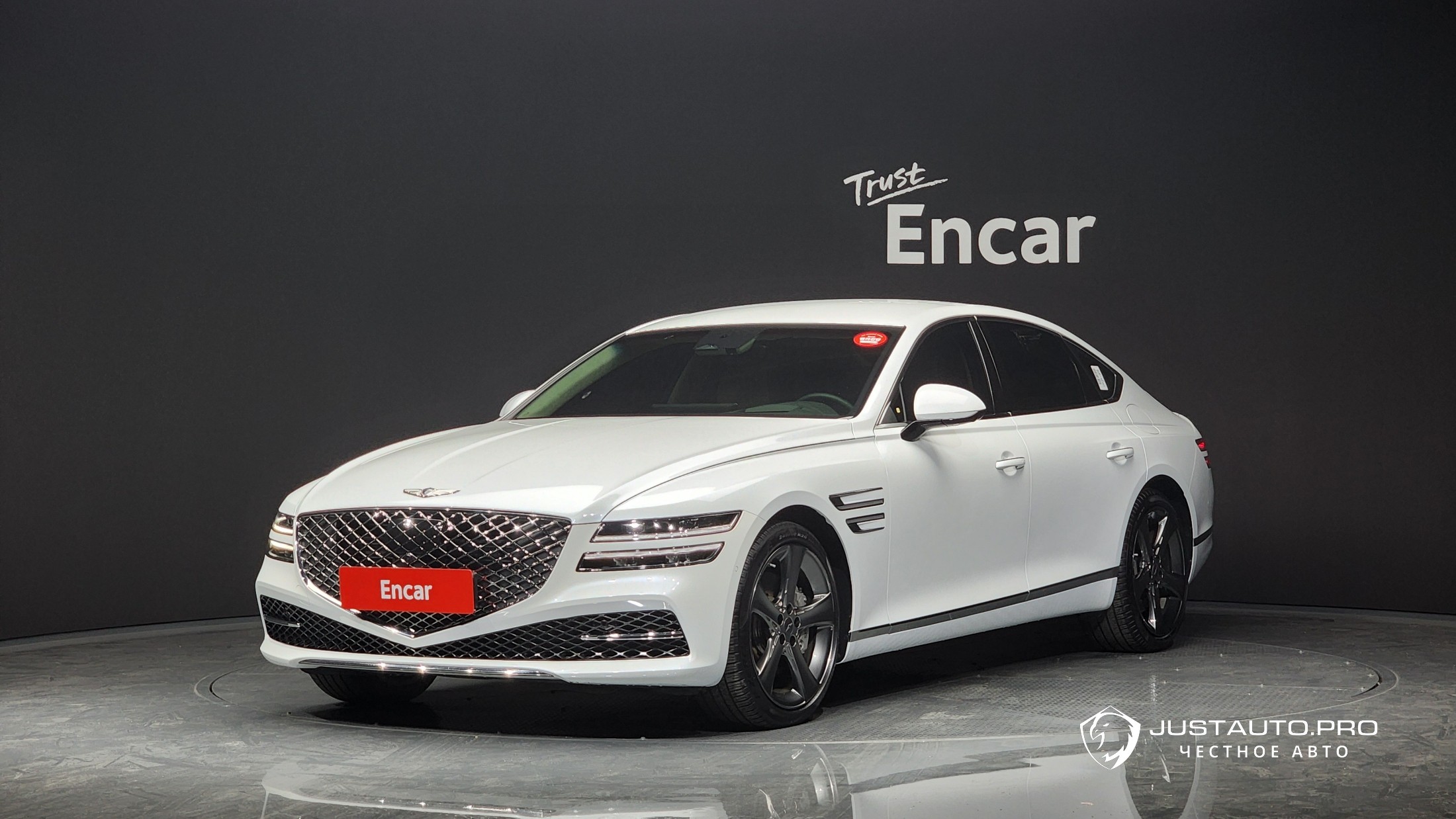Автомобиль Genesis G80