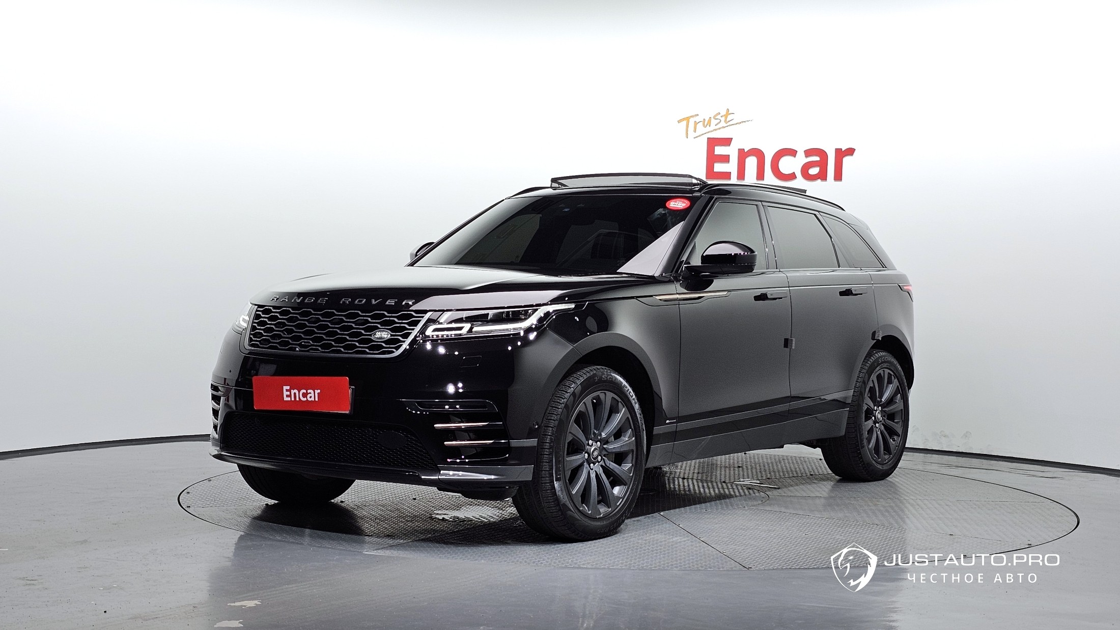 Автомобиль Land Rover Range Rover Velar