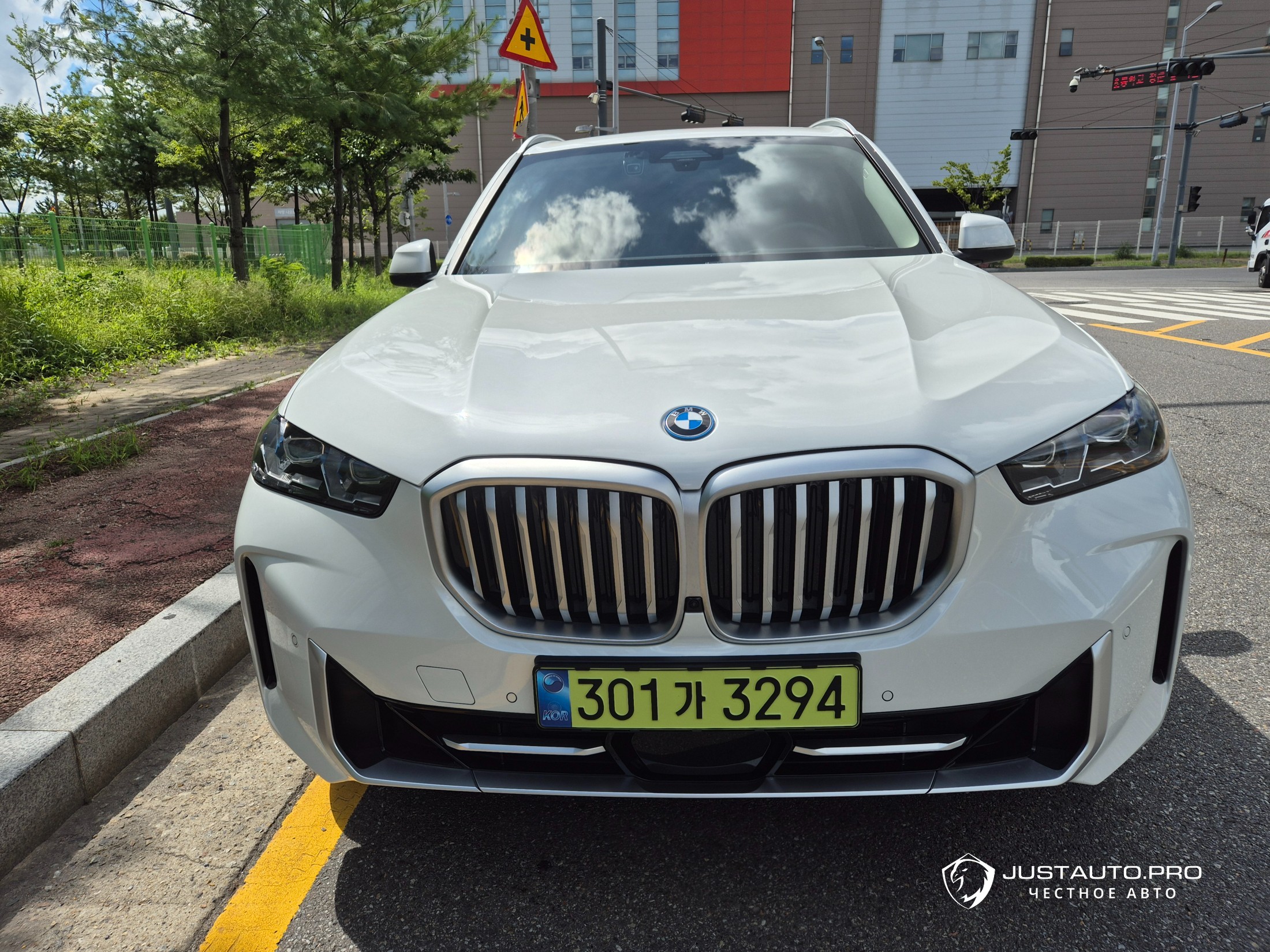 Автомобиль BMW X5